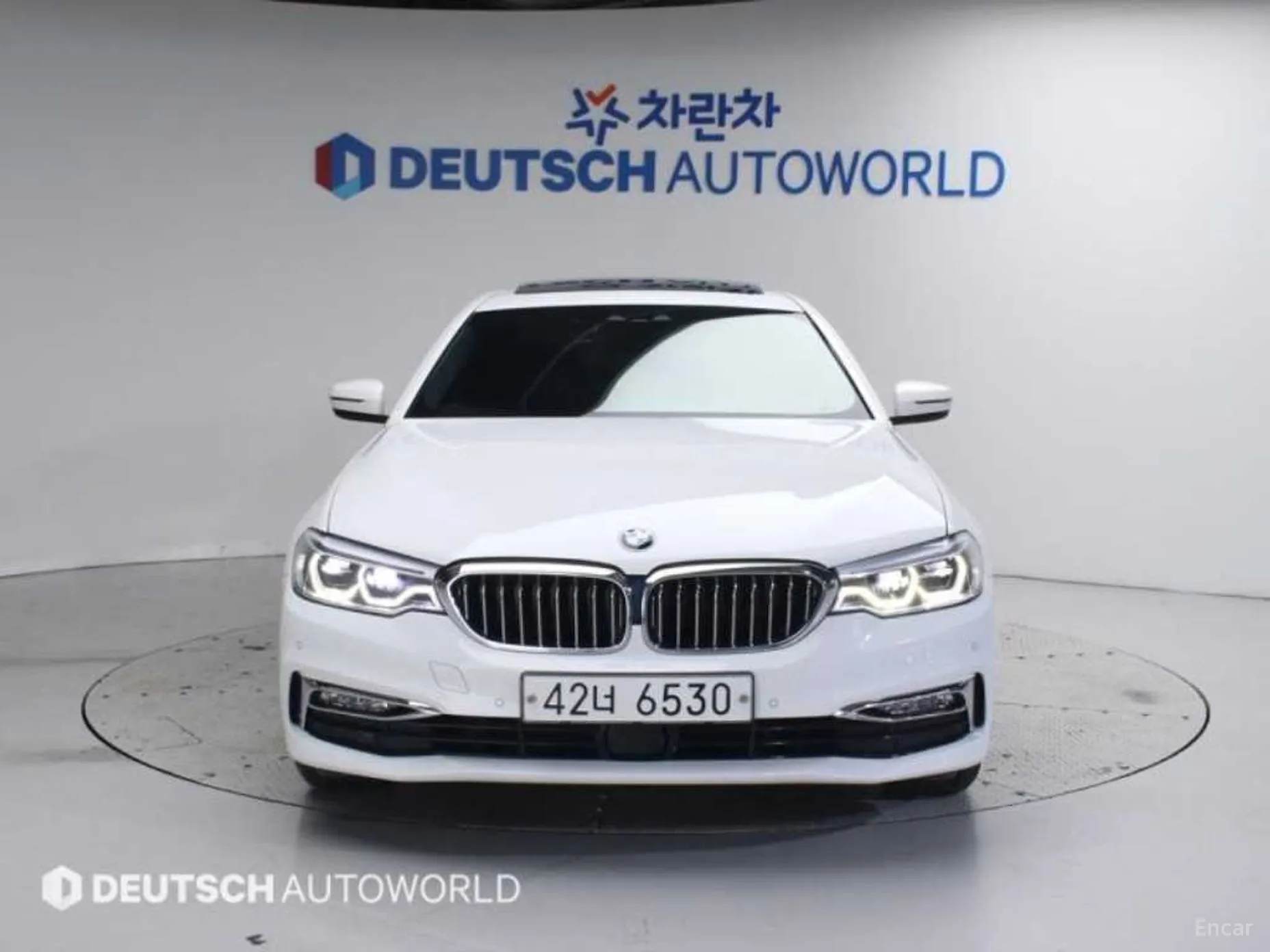 BMW 5 Series (G30) превью 2
