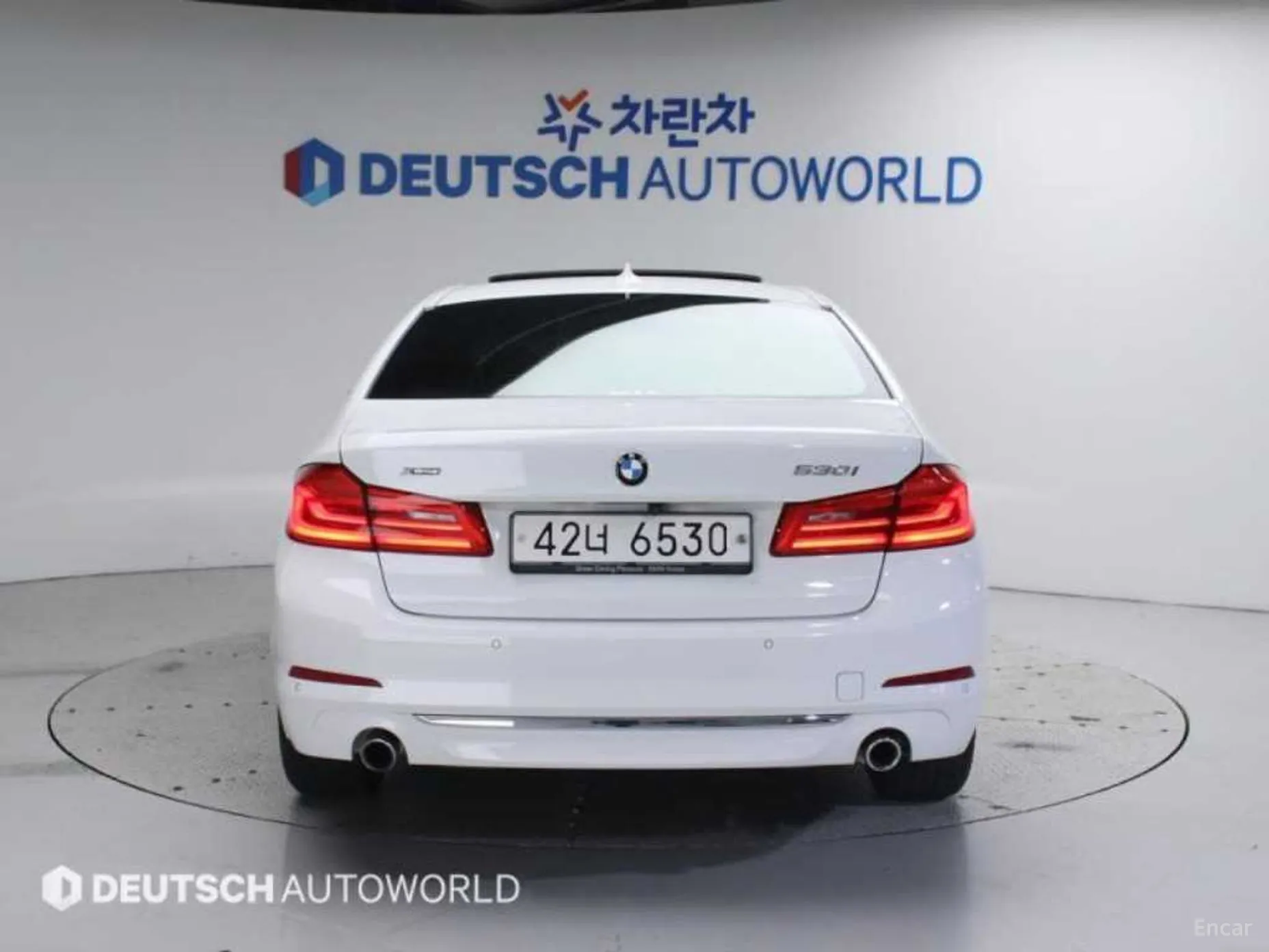 BMW 5 Series (G30) превью 3