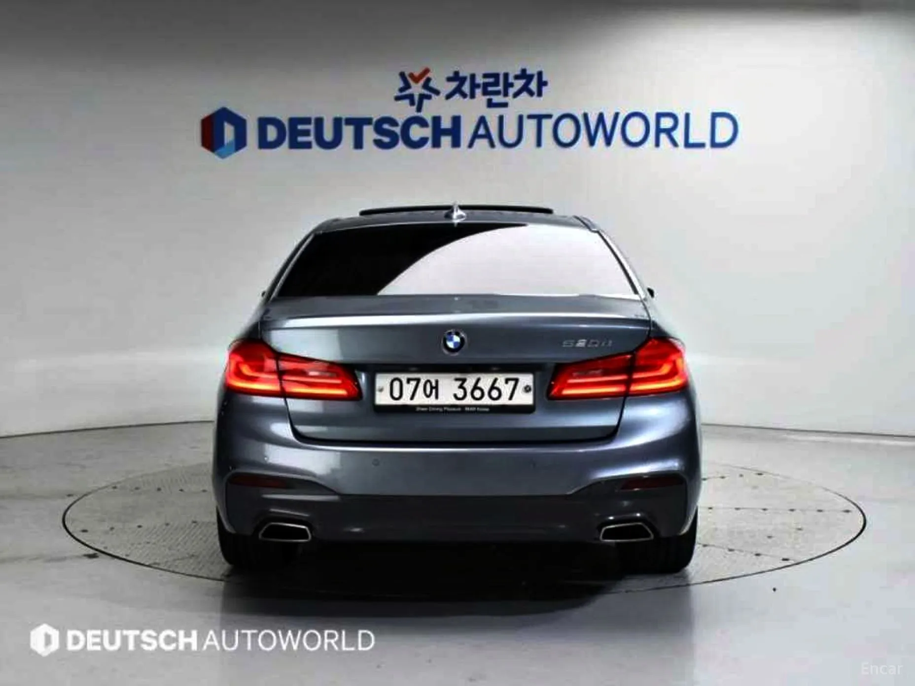 BMW 5 Series (G30) превью 3