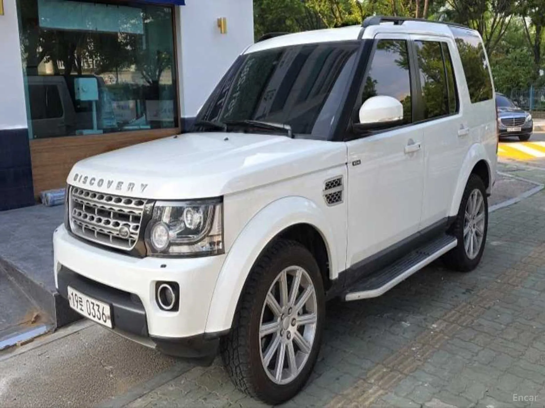 Land Rover Discovery 4 превью 2