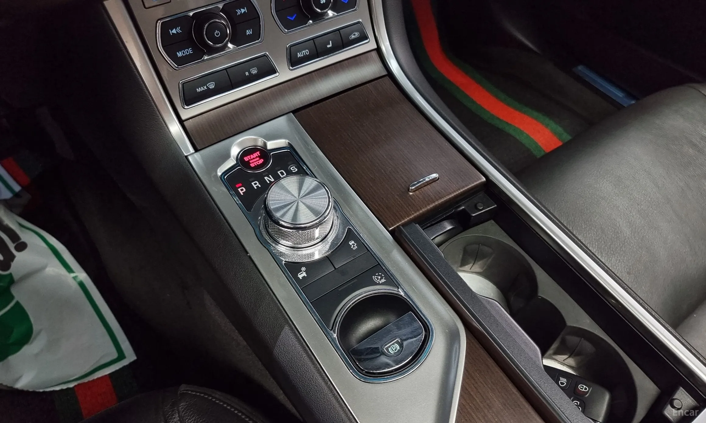 Jaguar New XF превью 9