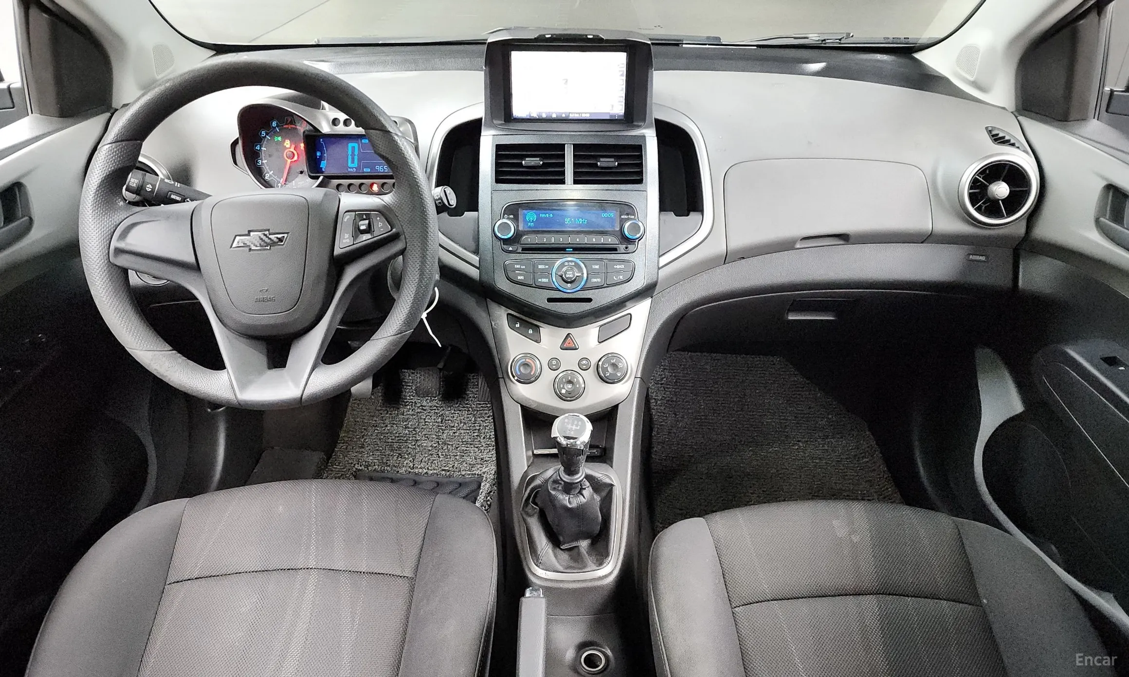 Chevrolet (GM Daewoo) Aveo Hatchback превью 4