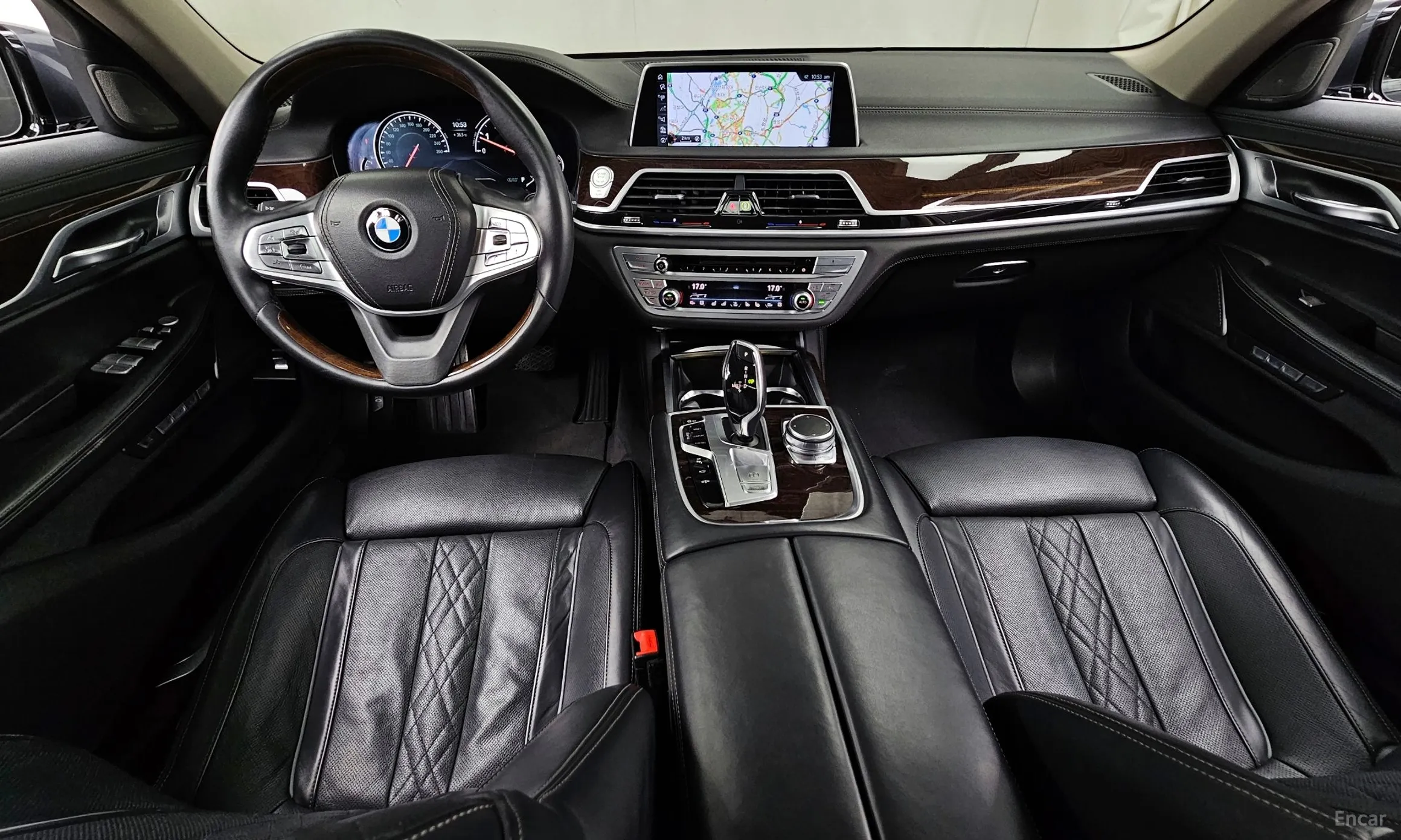 BMW 7 Series (G11) превью 4