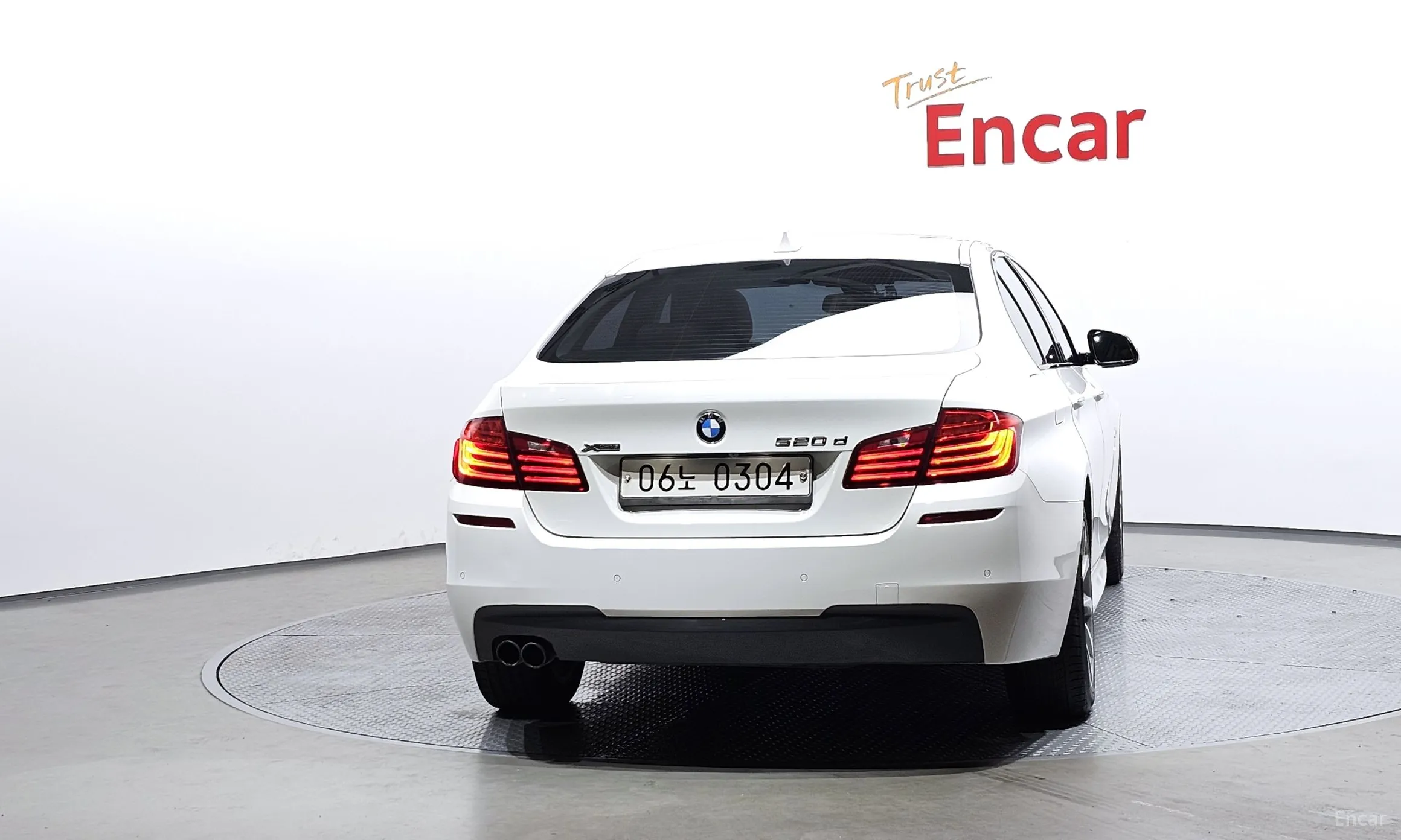 BMW 5 Series (F10) превью 3