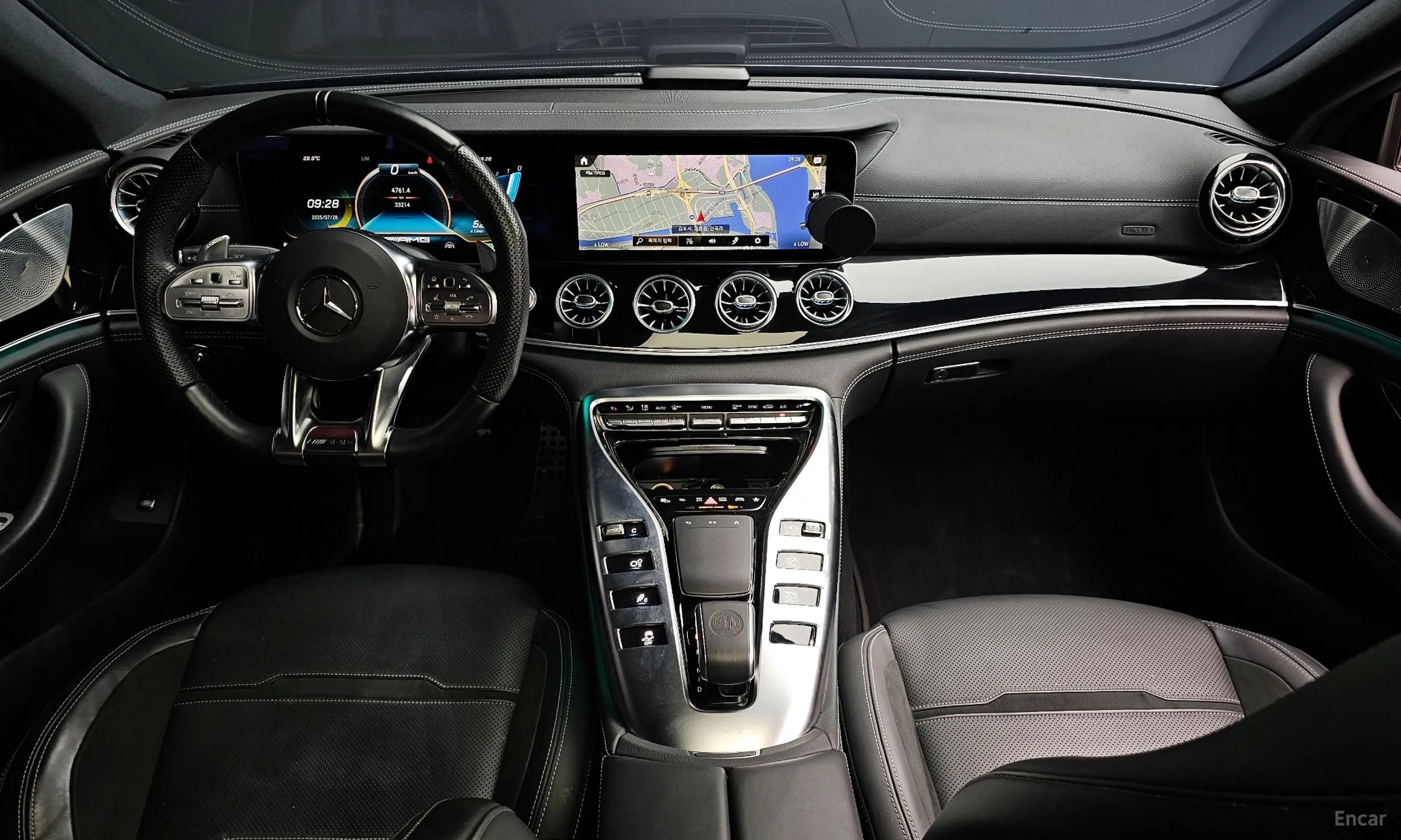 Mercedes Benz AMG GT превью 4