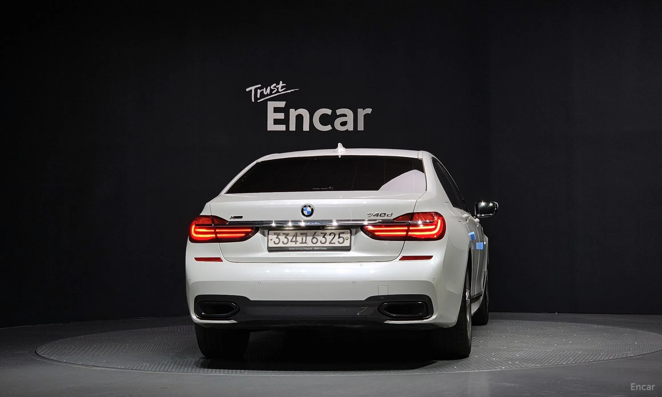 BMW 7 Series (G11) превью 3