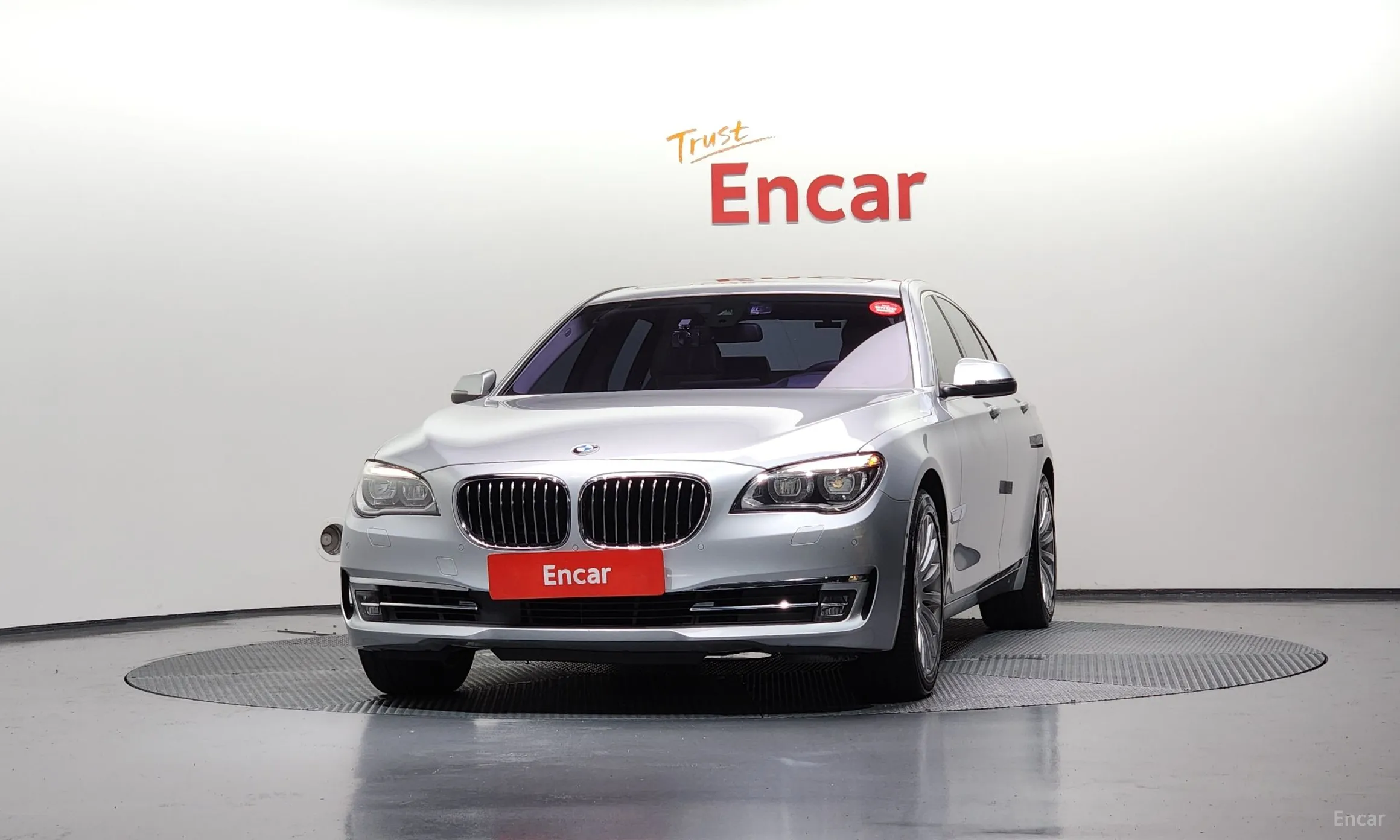 BMW 7 Series (F01)