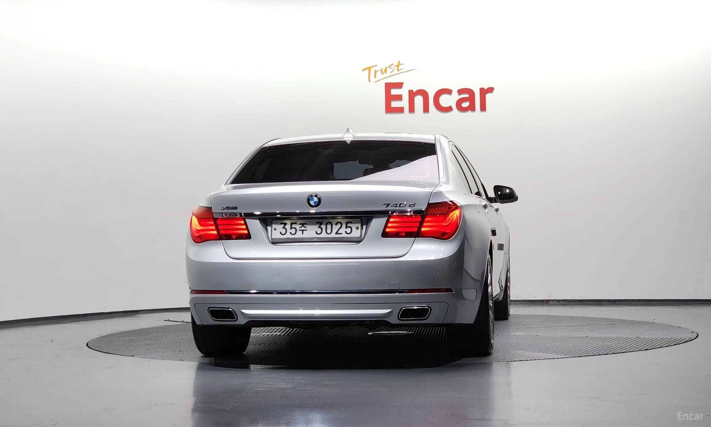 BMW 7 Series (F01) превью 3