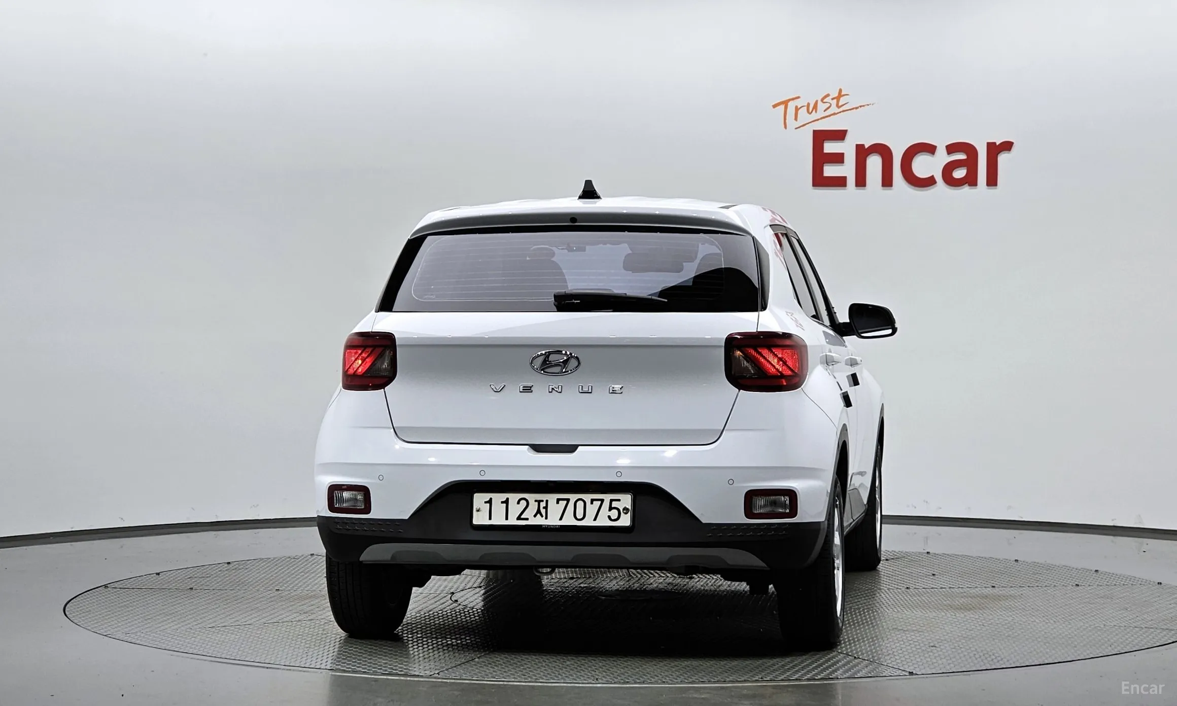 Hyundai Venue превью 3