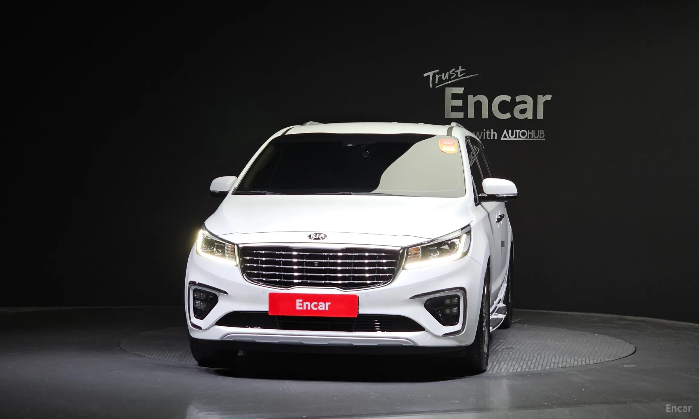 Kia Carnival превью 2