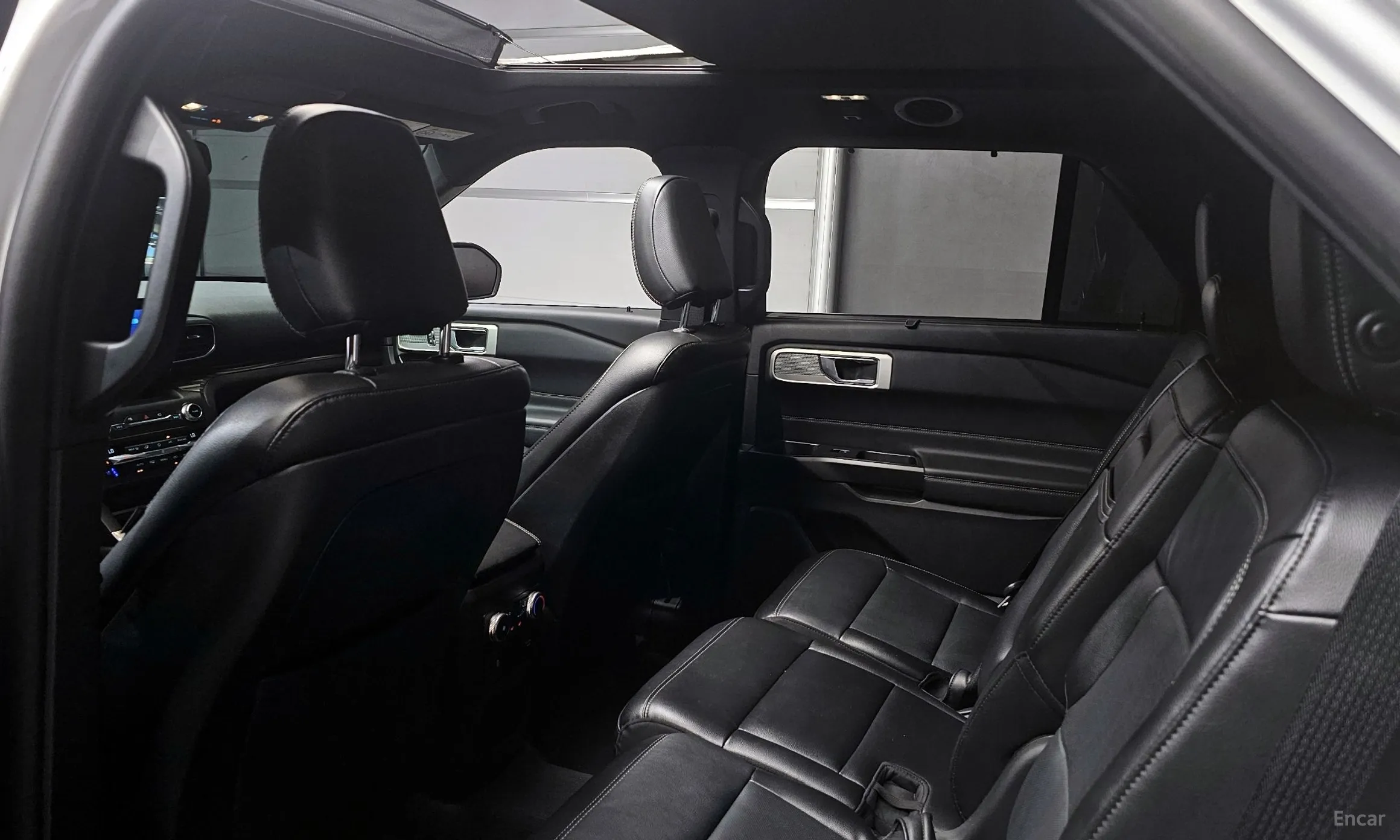 Ford Explorer 6th Generation превью 13