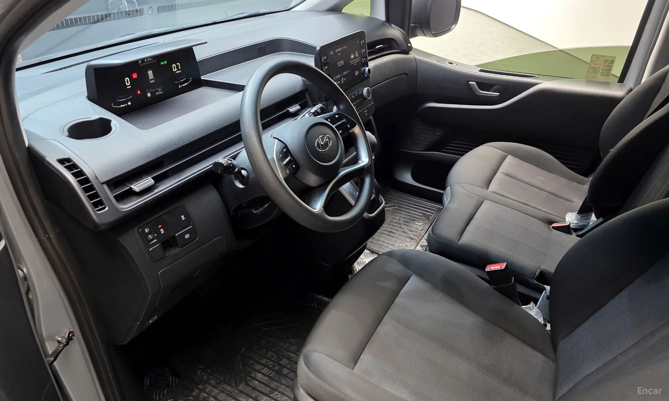 Hyundai Staria превью 4