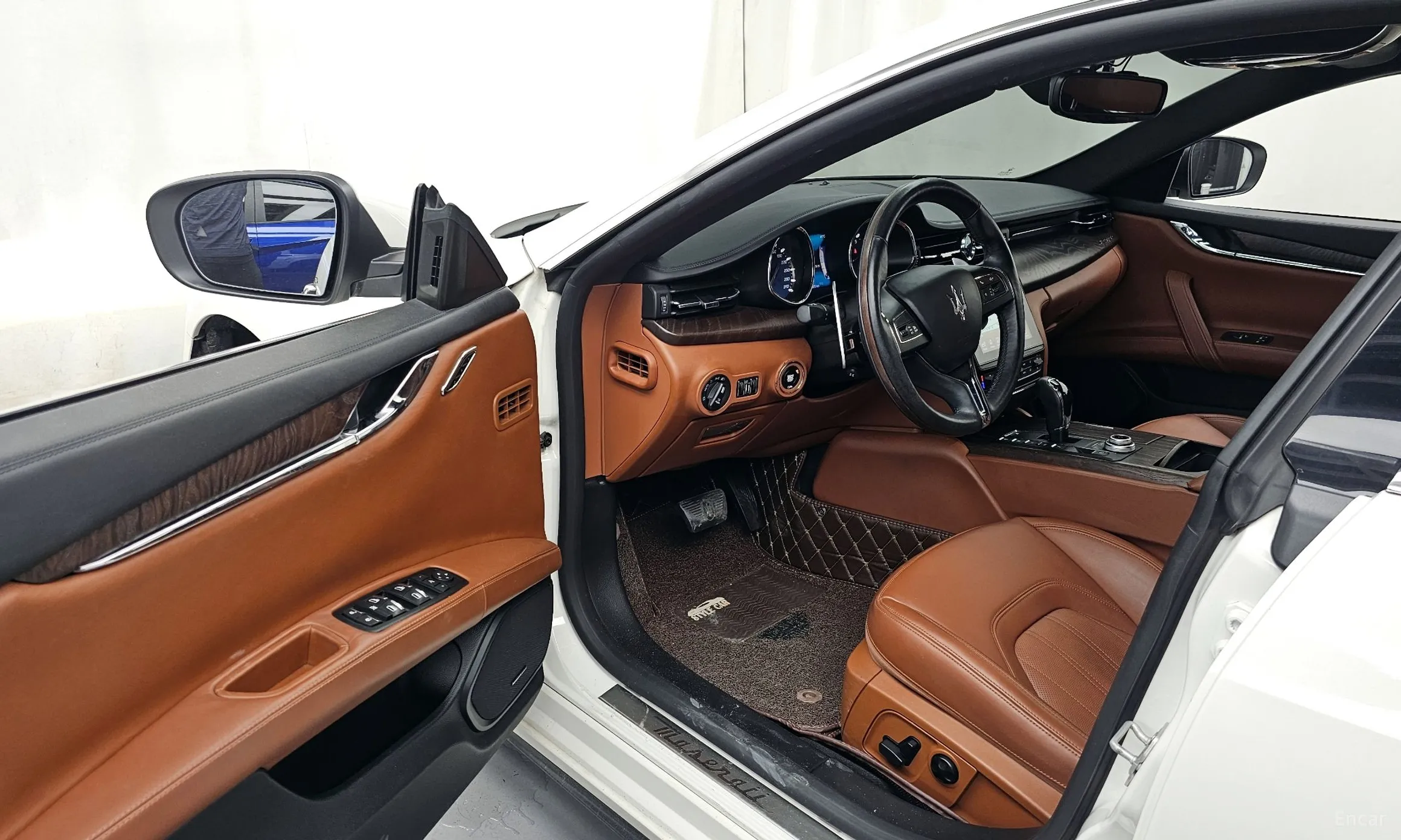 Maserati Quattroporte превью 10