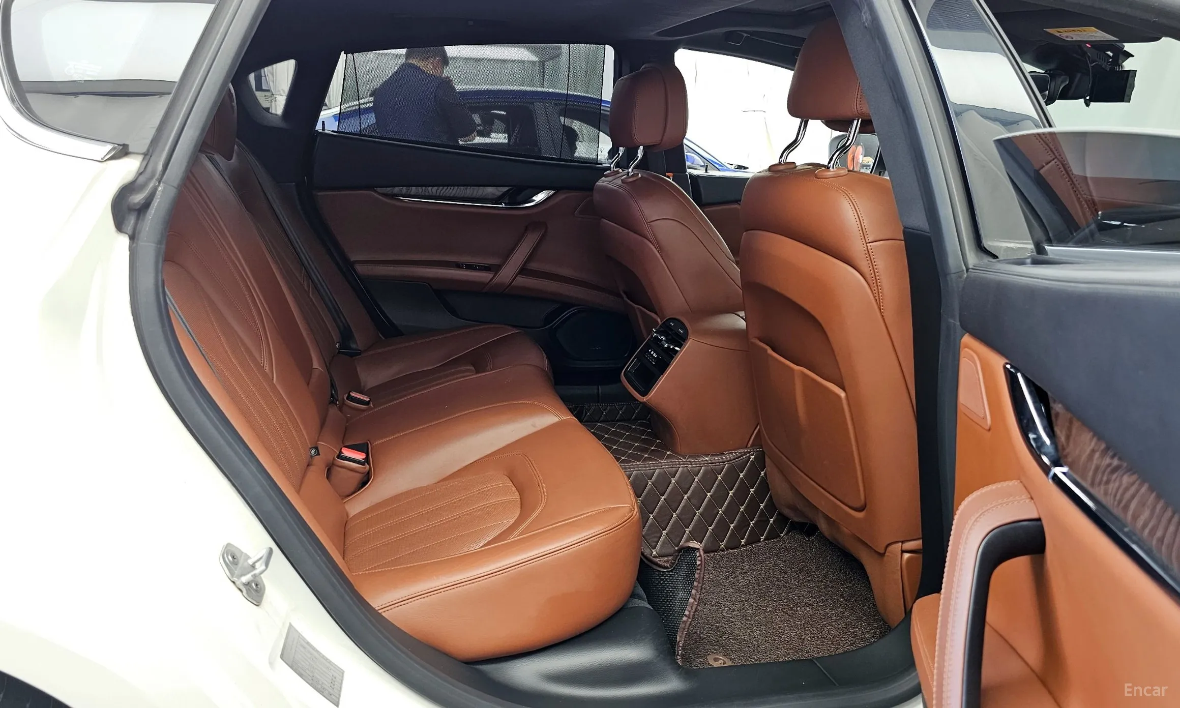 Maserati Quattroporte превью 12