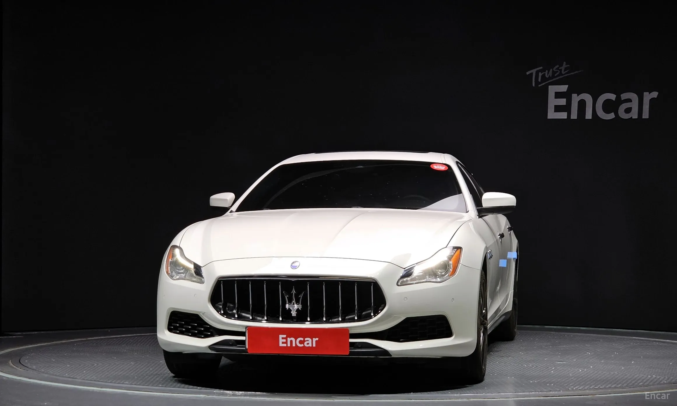 Maserati Quattroporte превью 3
