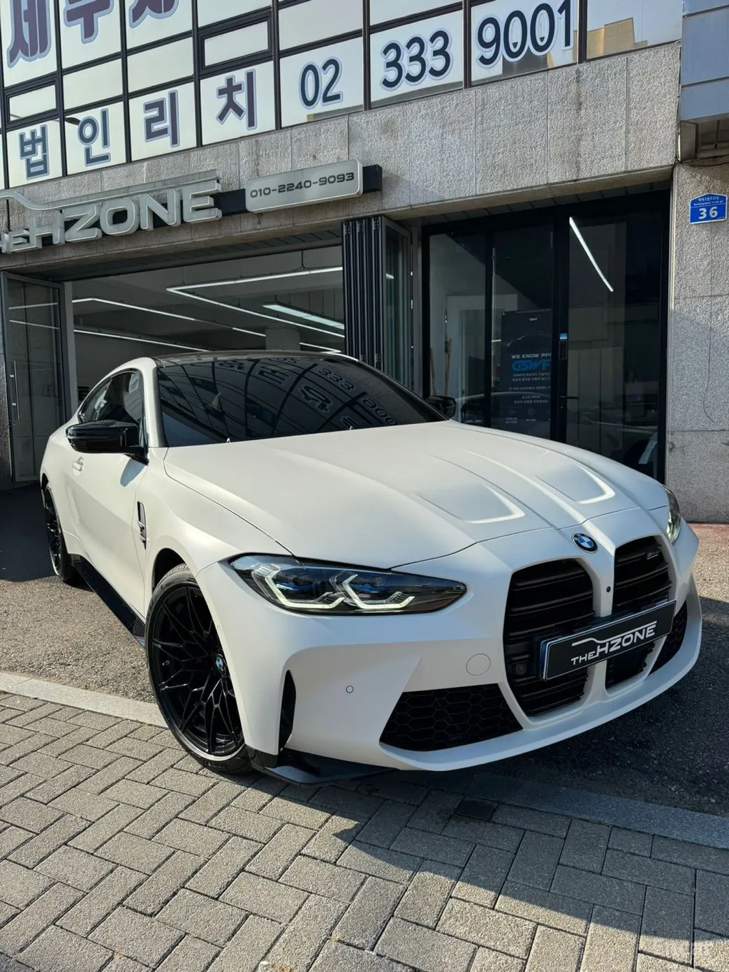 BMW M4 (G82)