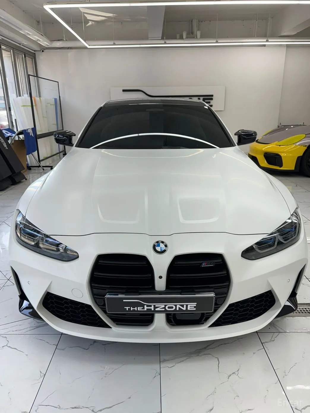 BMW M4 (G82)