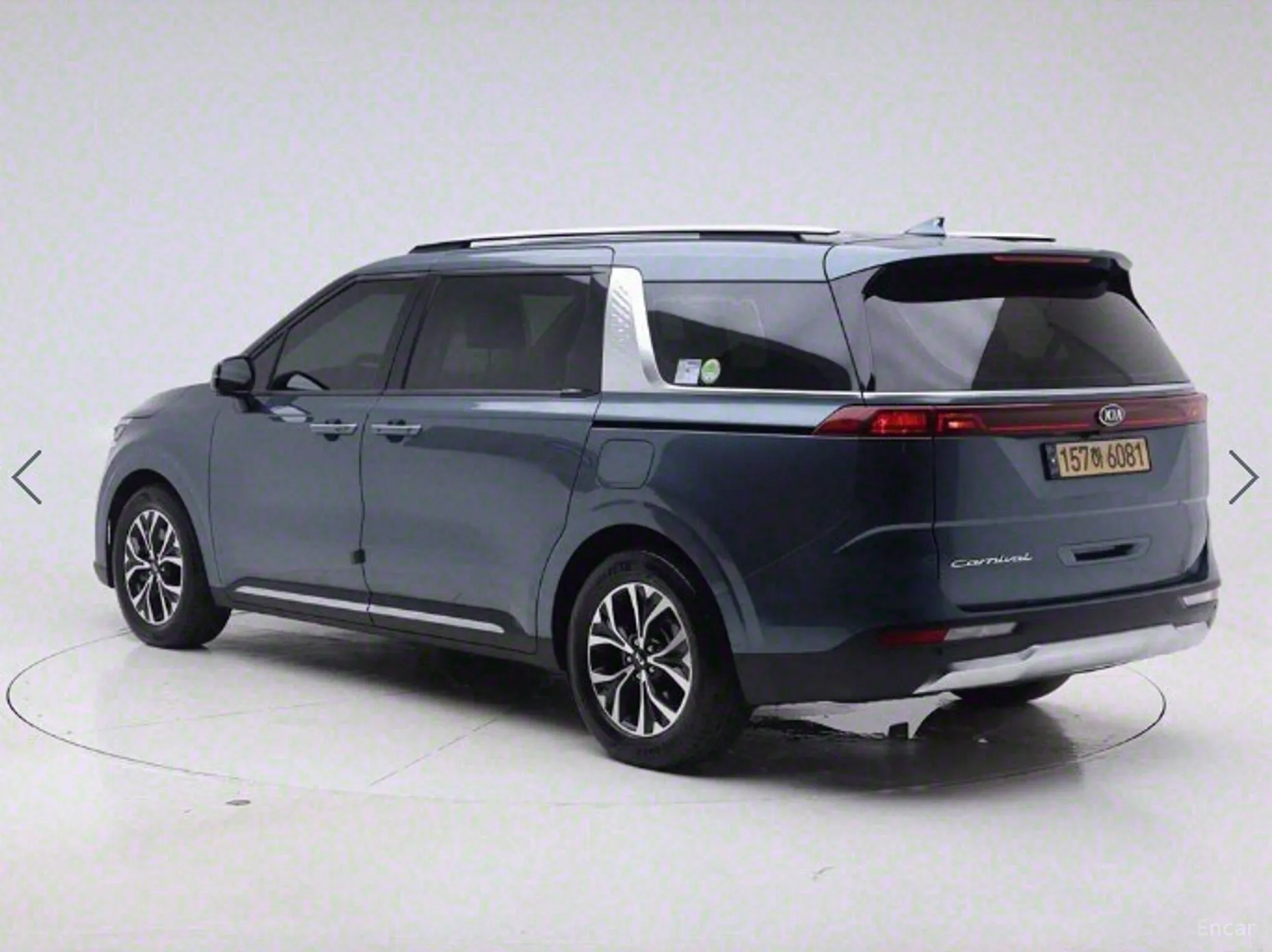 Kia Carnival Gen 4 превью 3