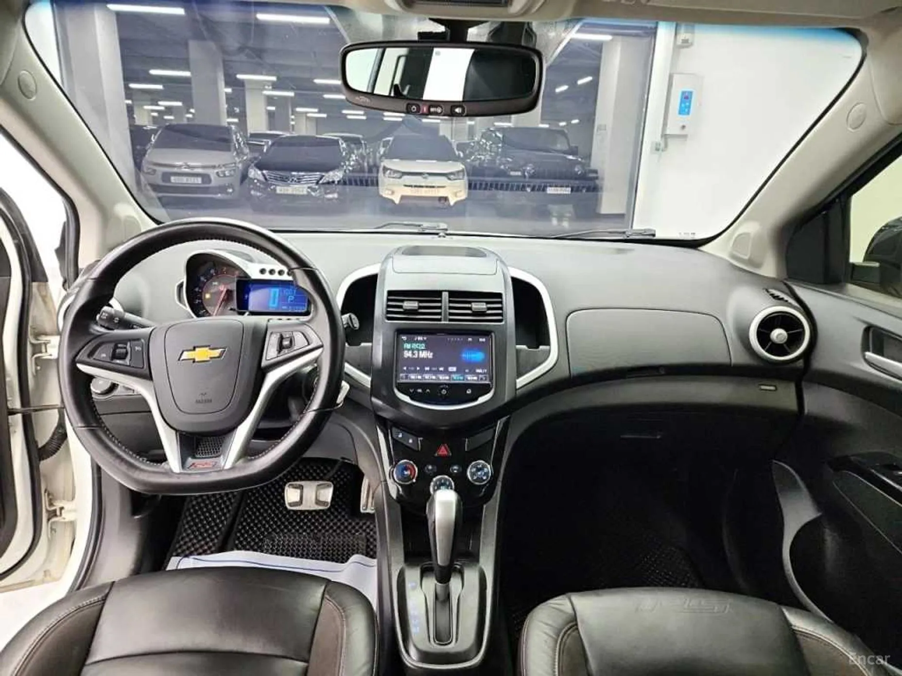 Chevrolet (GM Daewoo) Aveo Hatchback превью 4