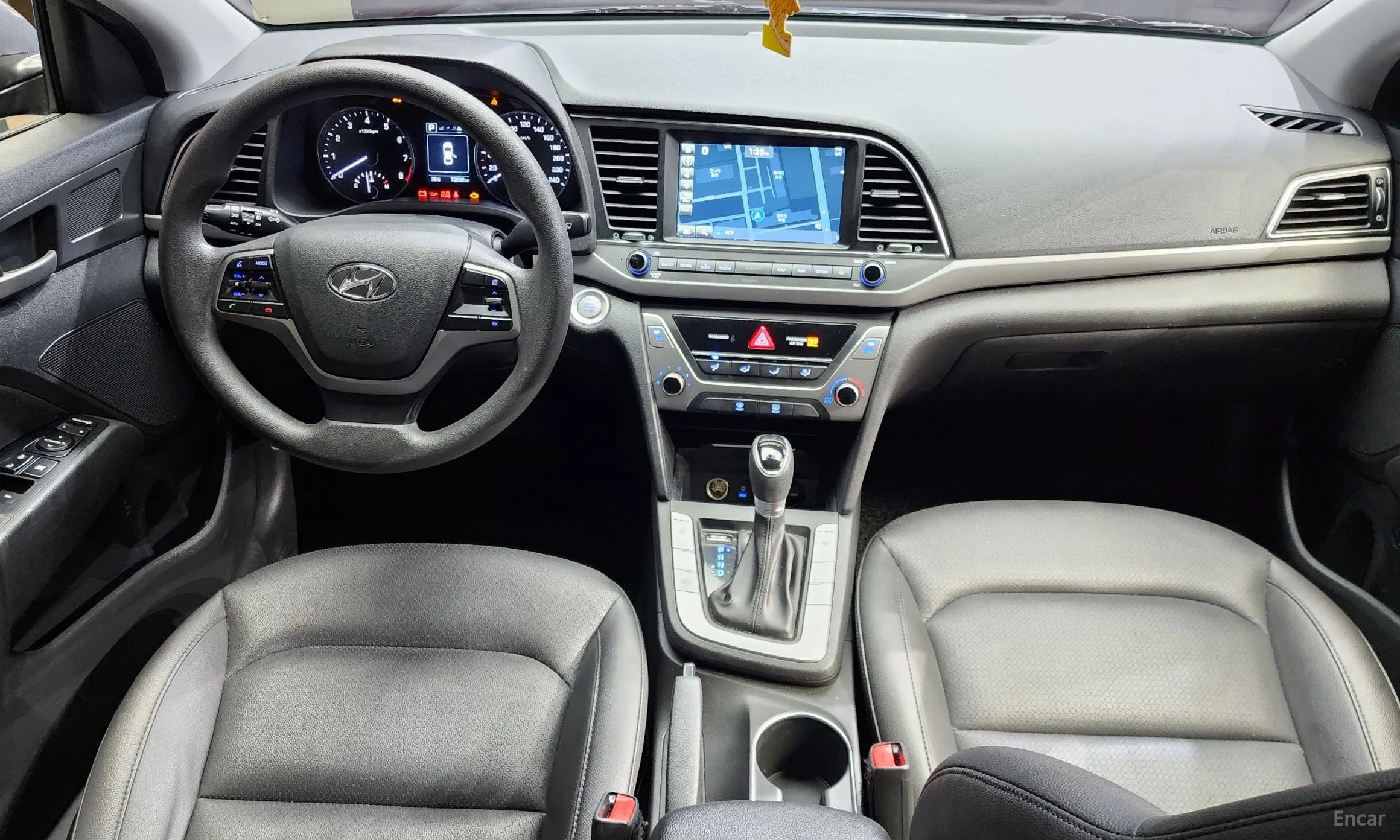 Hyundai Avante AD превью 4