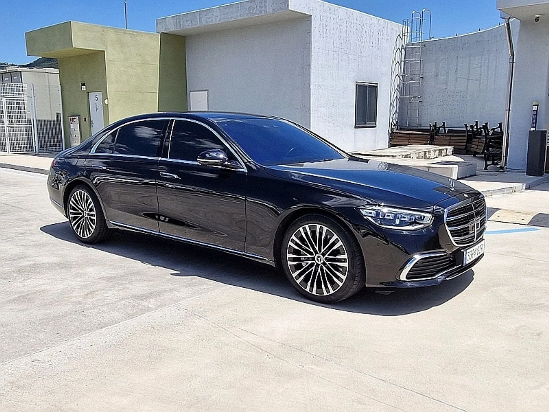 Mercedes Benz S-Class W223