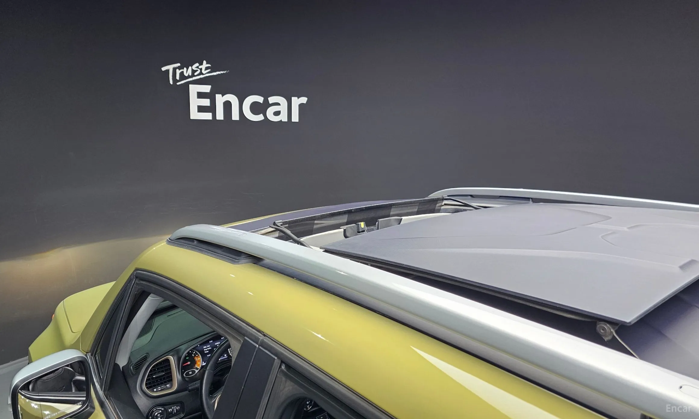 Jeep Renegade превью 19