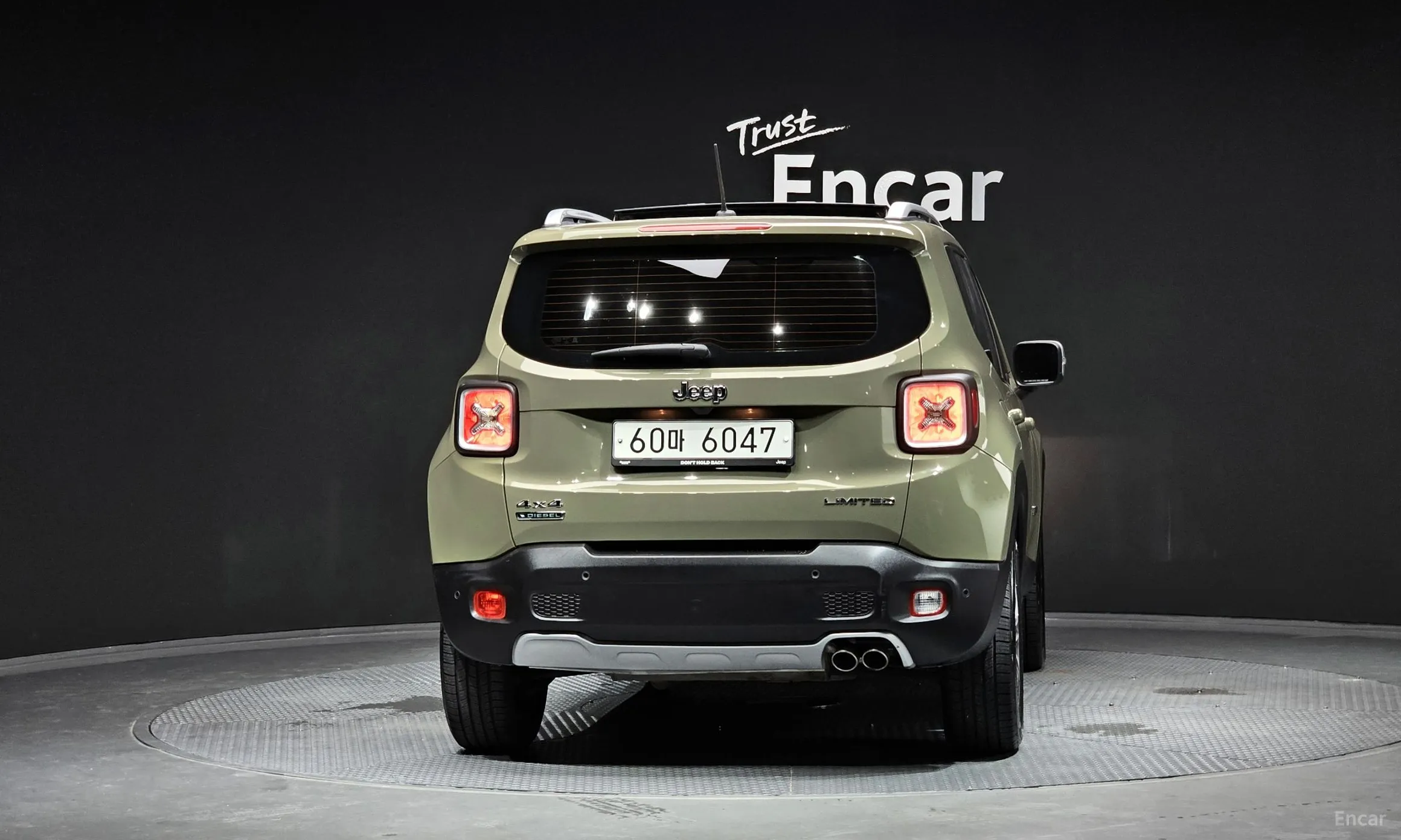 Jeep Renegade превью 3