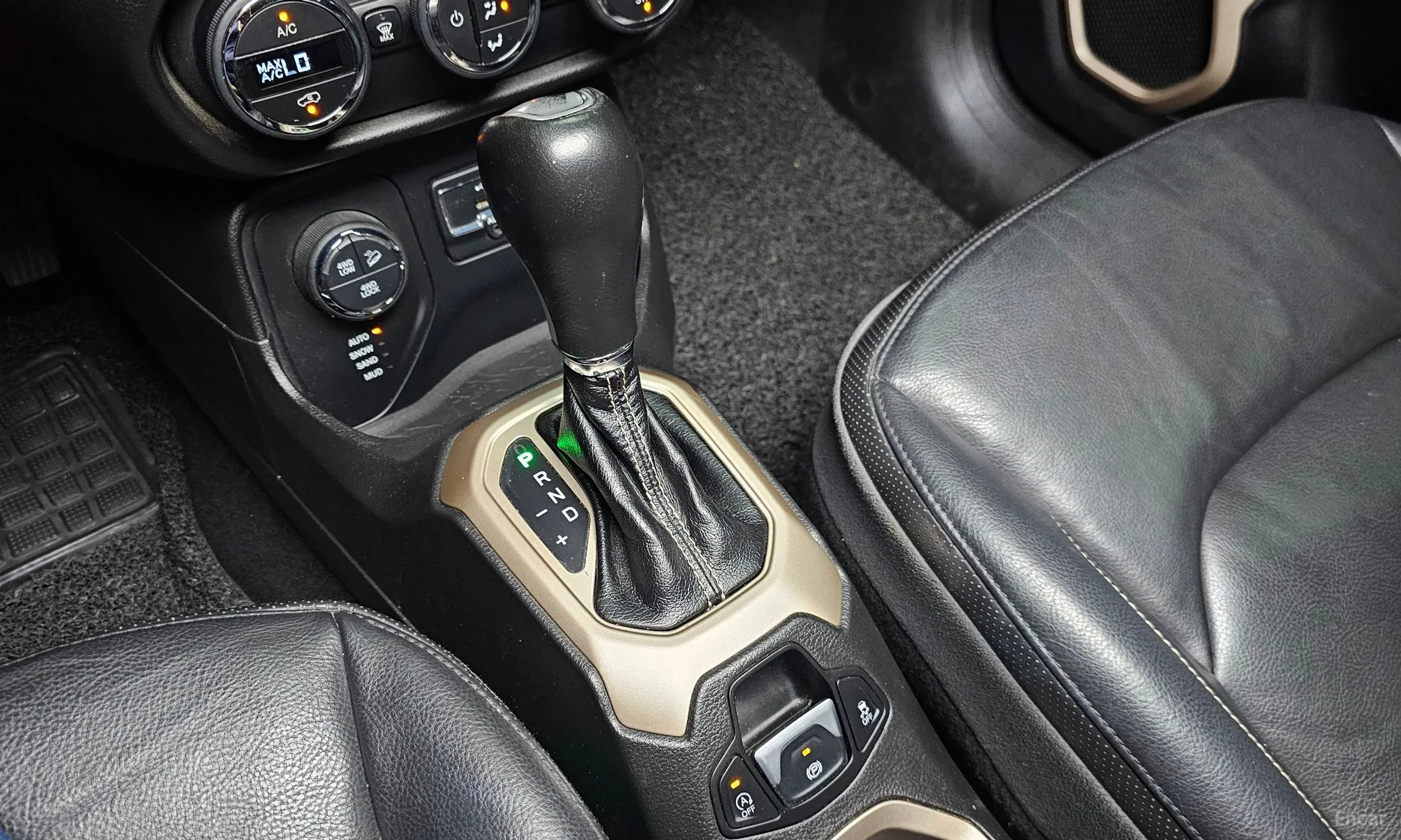 Jeep Renegade превью 8