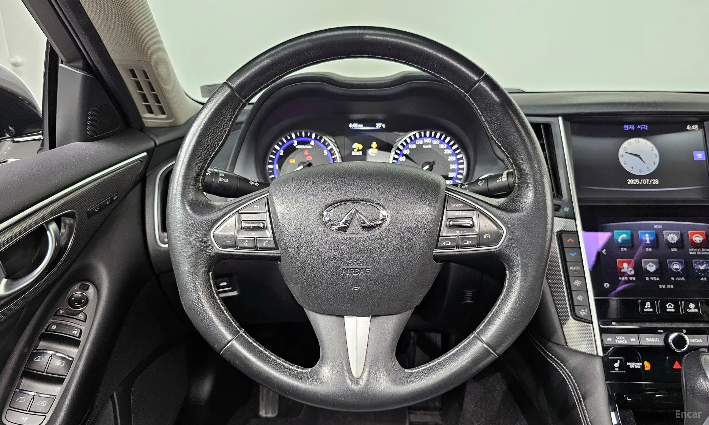 Infiniti Q50 превью 13