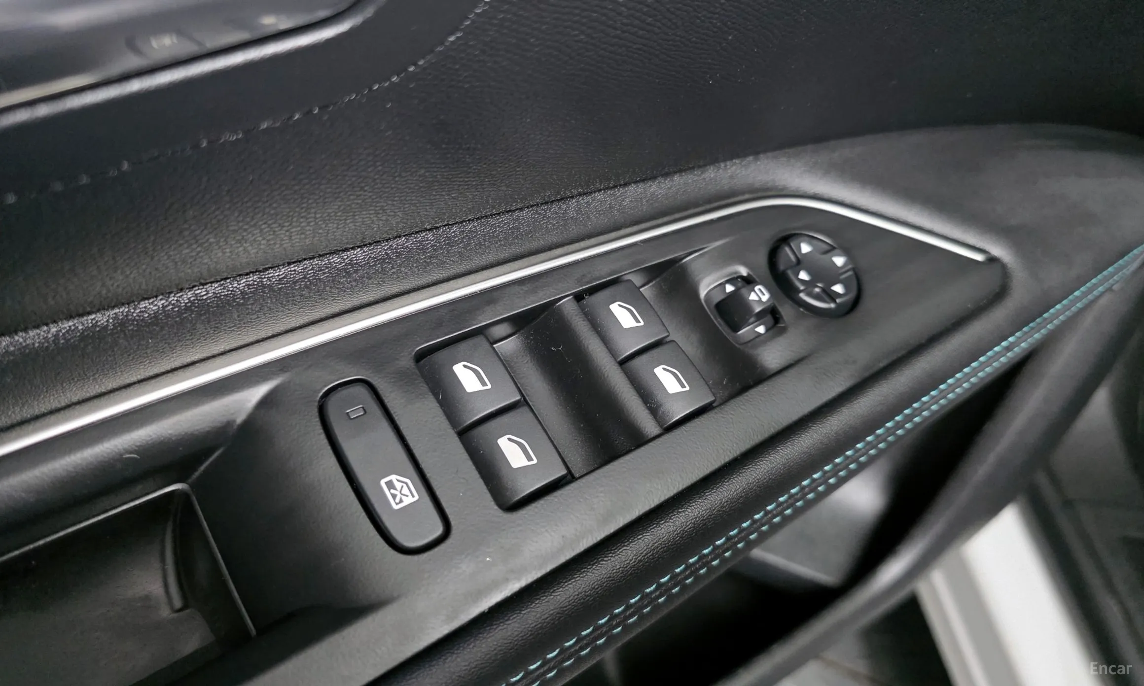 Peugeot 3008 2nd generation превью 14