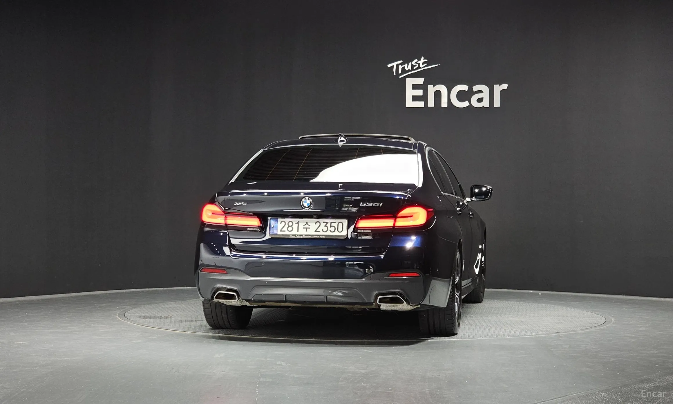 BMW 5 Series (G30) превью 3