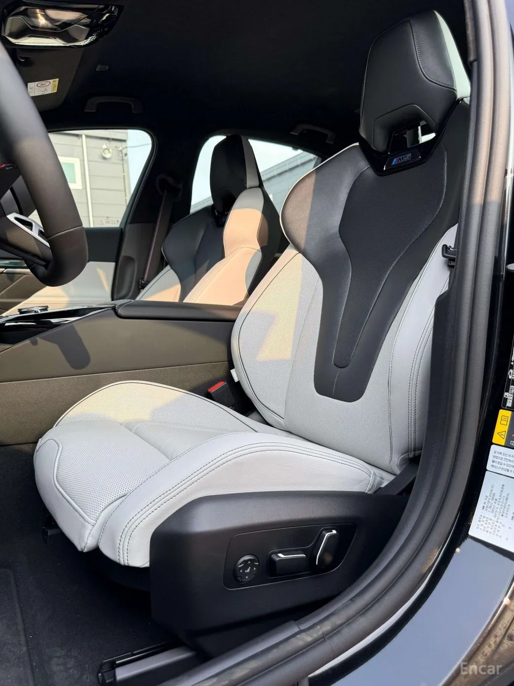 BMW M5 (G90) превью 4