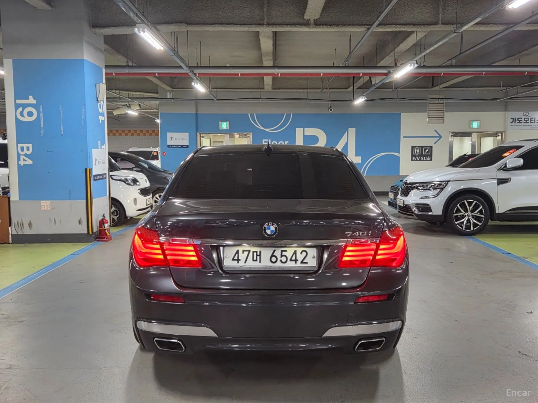 BMW 7 Series (F01) превью 3