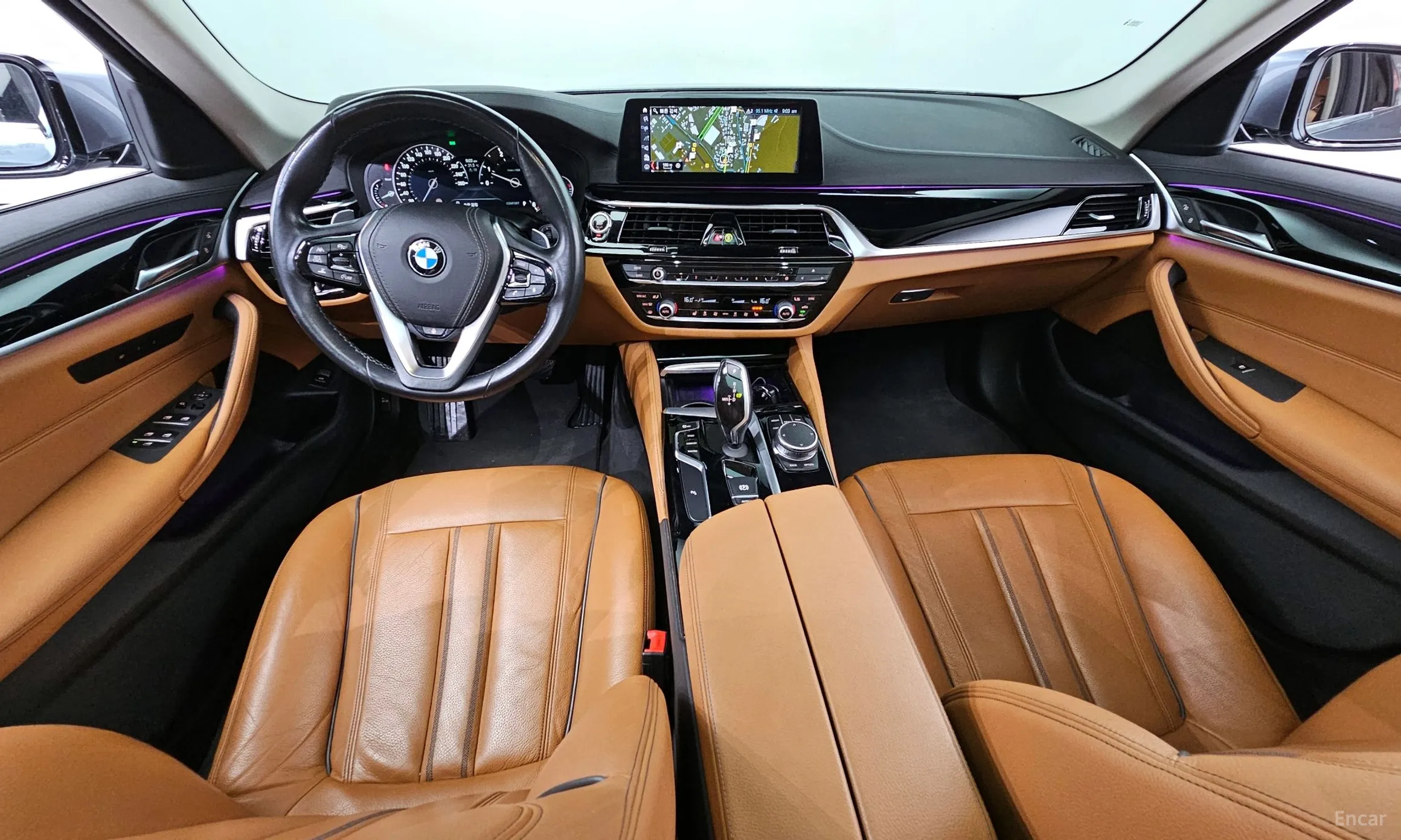 BMW 5 Series (G30) превью 4