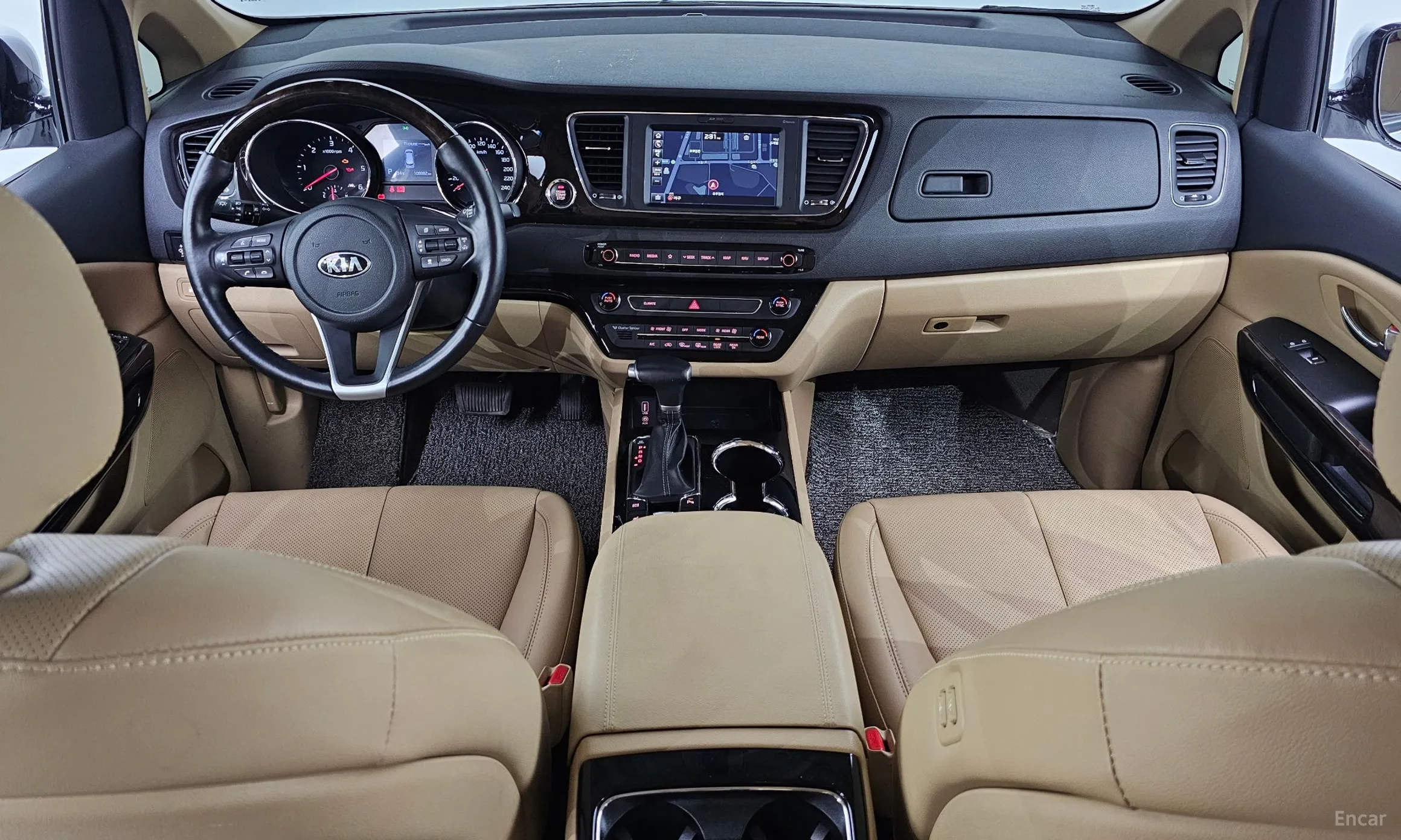 Kia Carnival превью 4