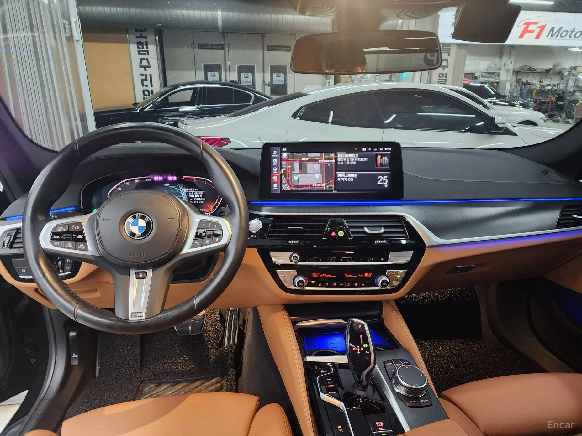 BMW 5 Series (G30) превью 4