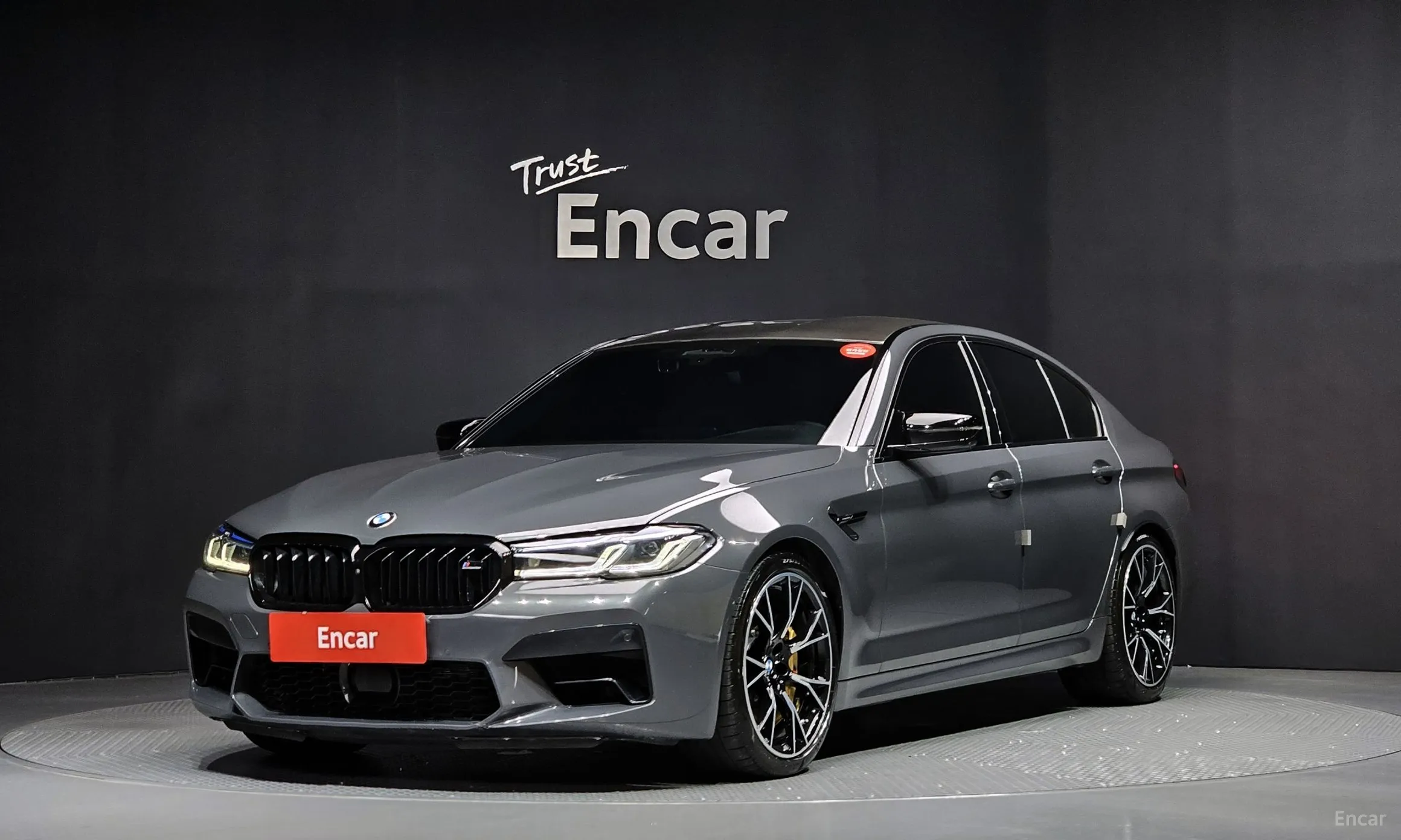 BMW M5 (F90)