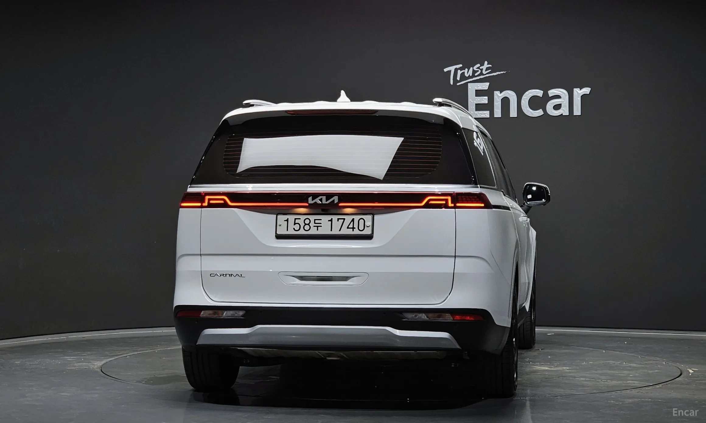 Kia Carnival Gen 4 превью 3
