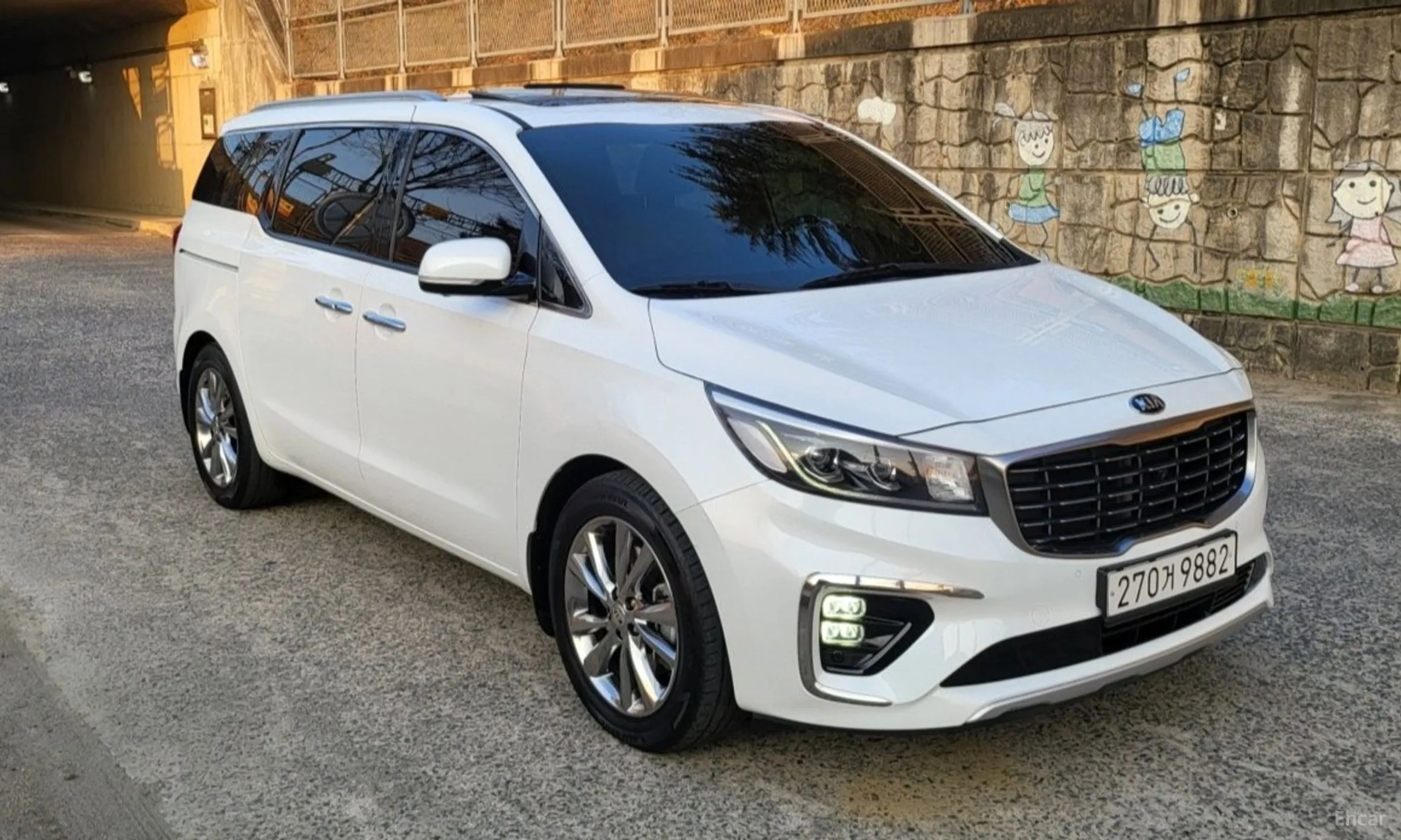 Kia Carnival превью 2