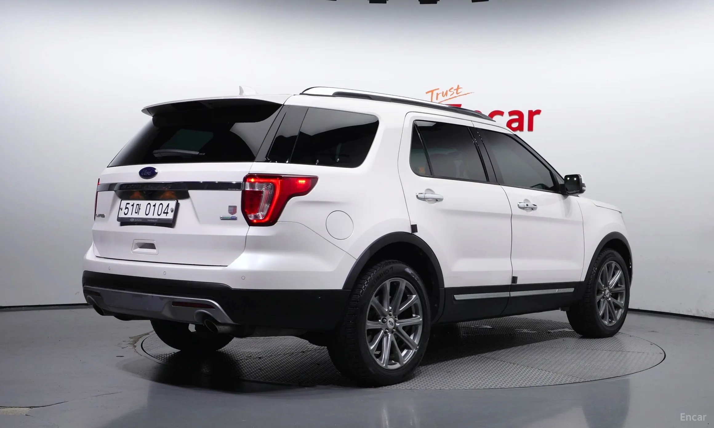 Ford Explorer превью 2