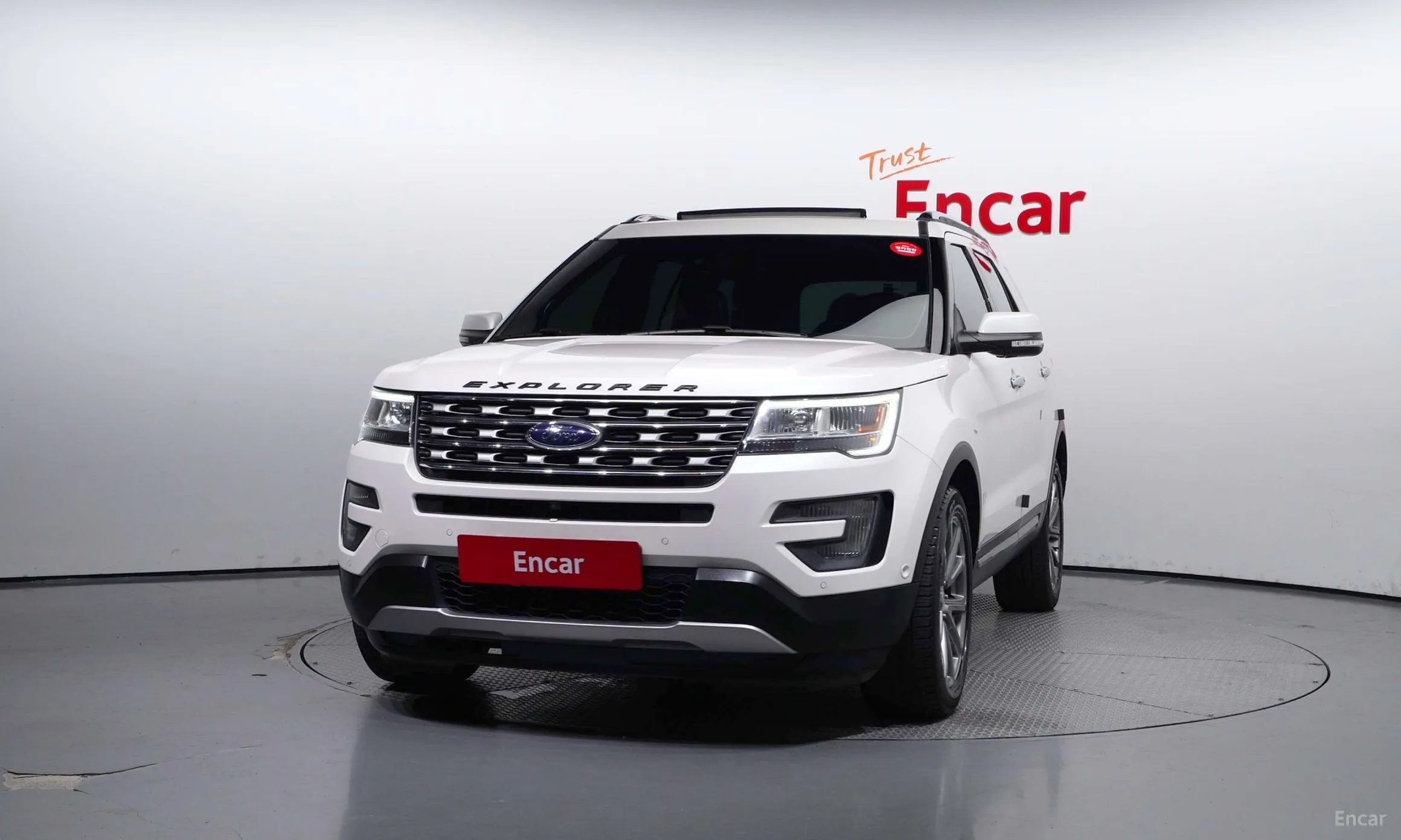 Ford Explorer превью 3