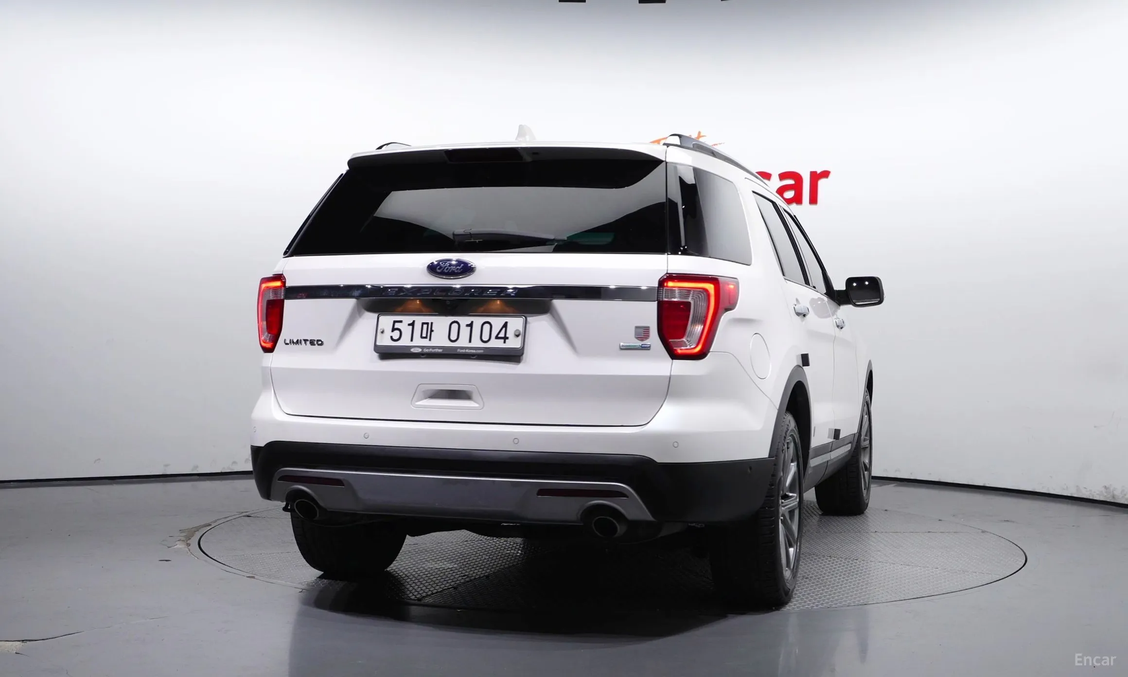 Ford Explorer превью 4
