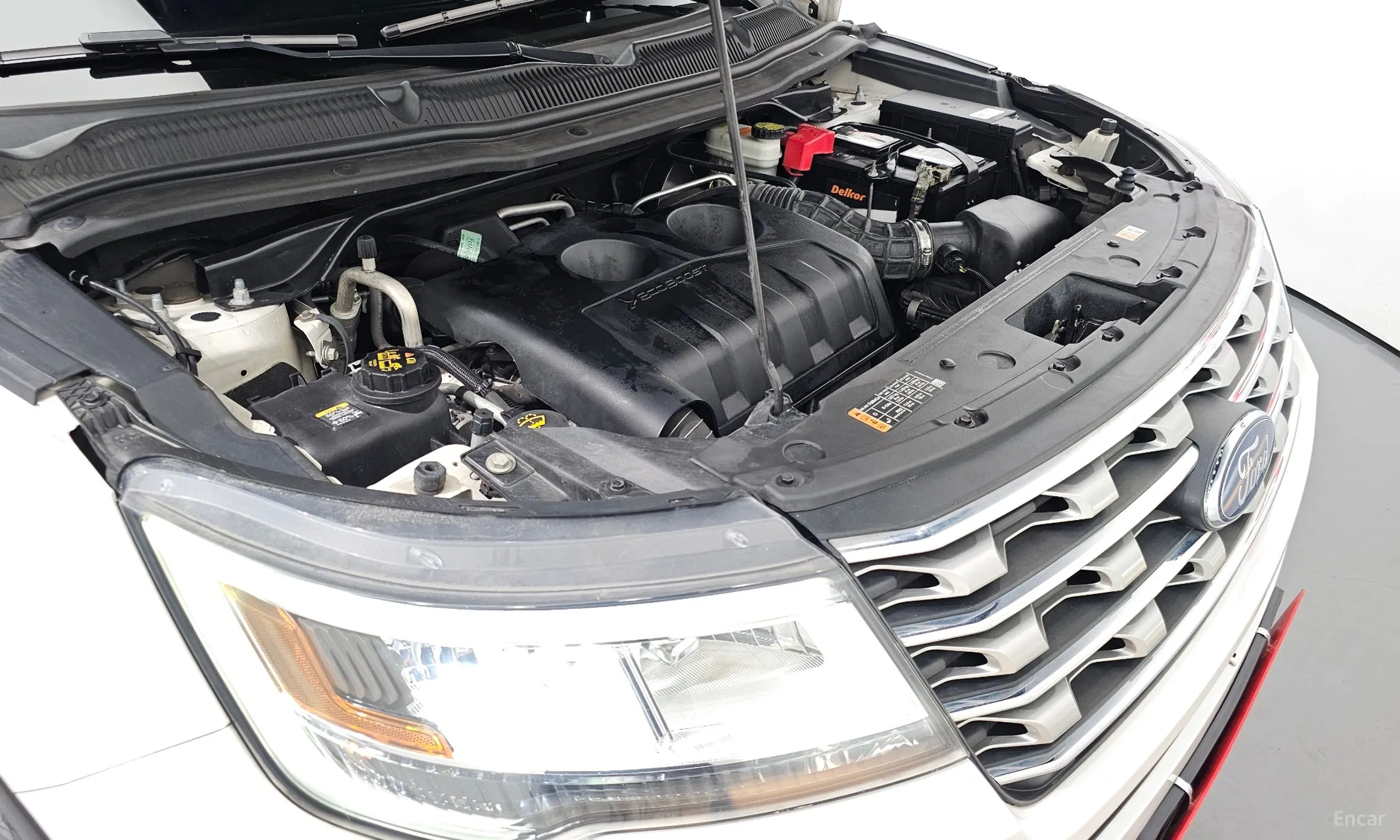 Ford Explorer превью 6
