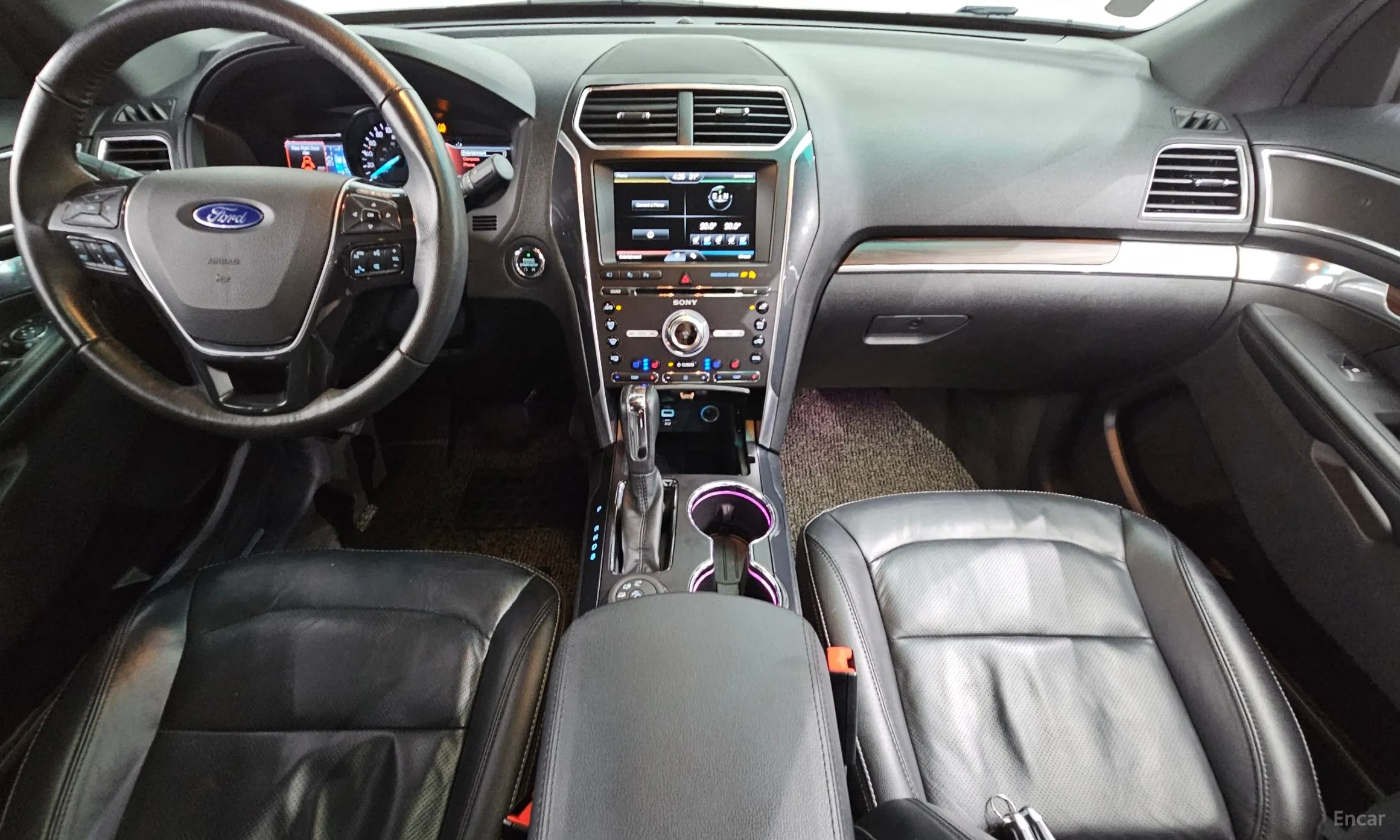 Ford Explorer превью 7