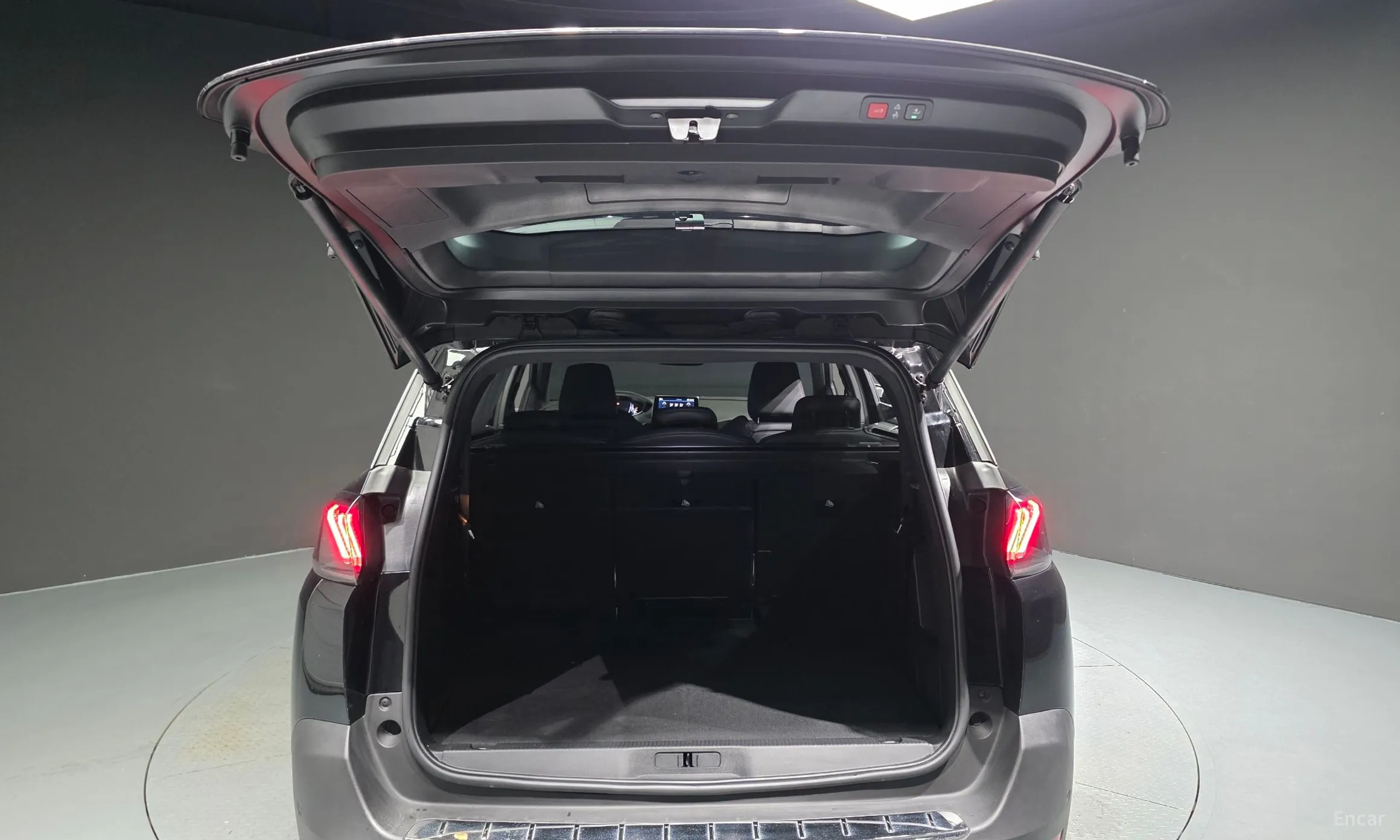 Peugeot 5008 2nd generation превью 20