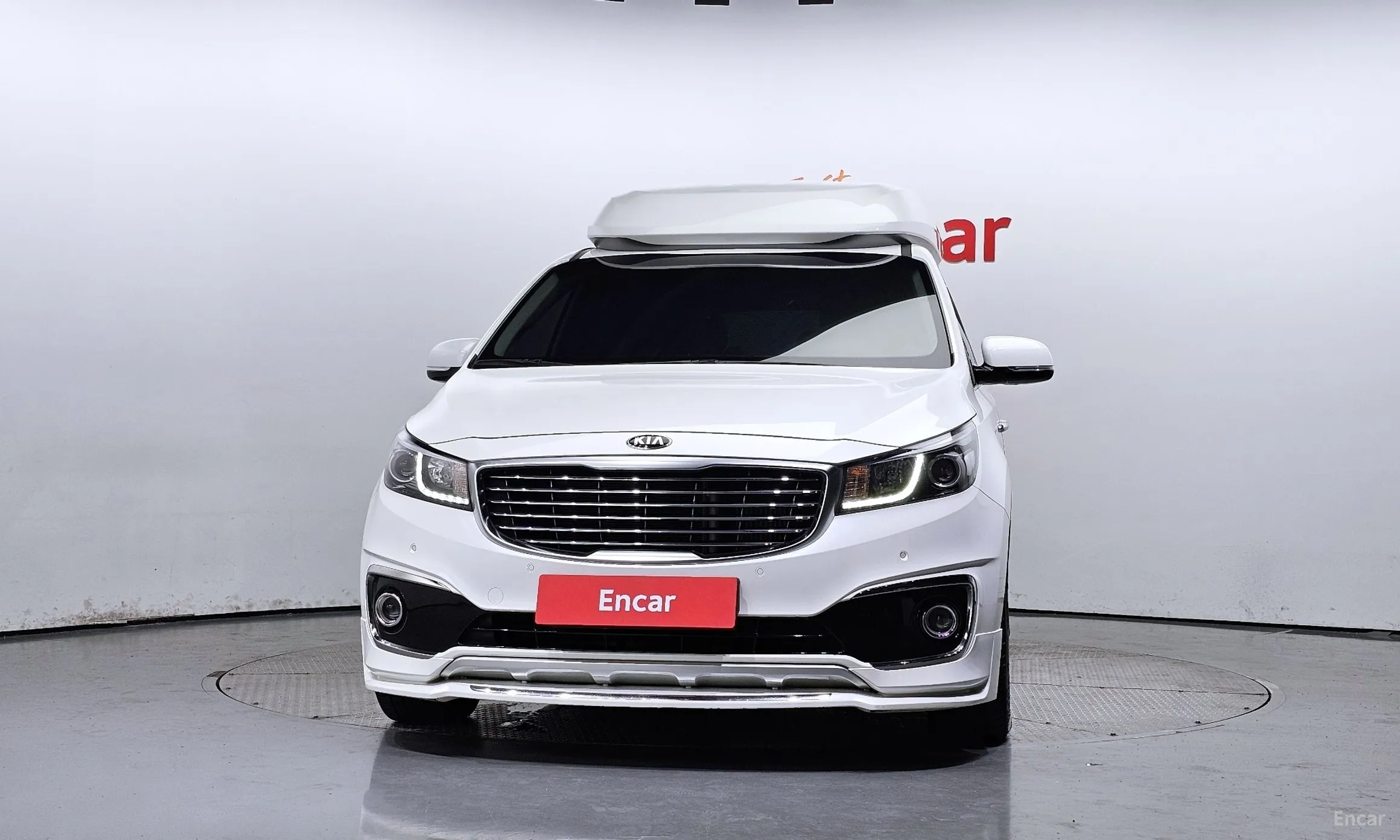 Kia Carnival превью 2
