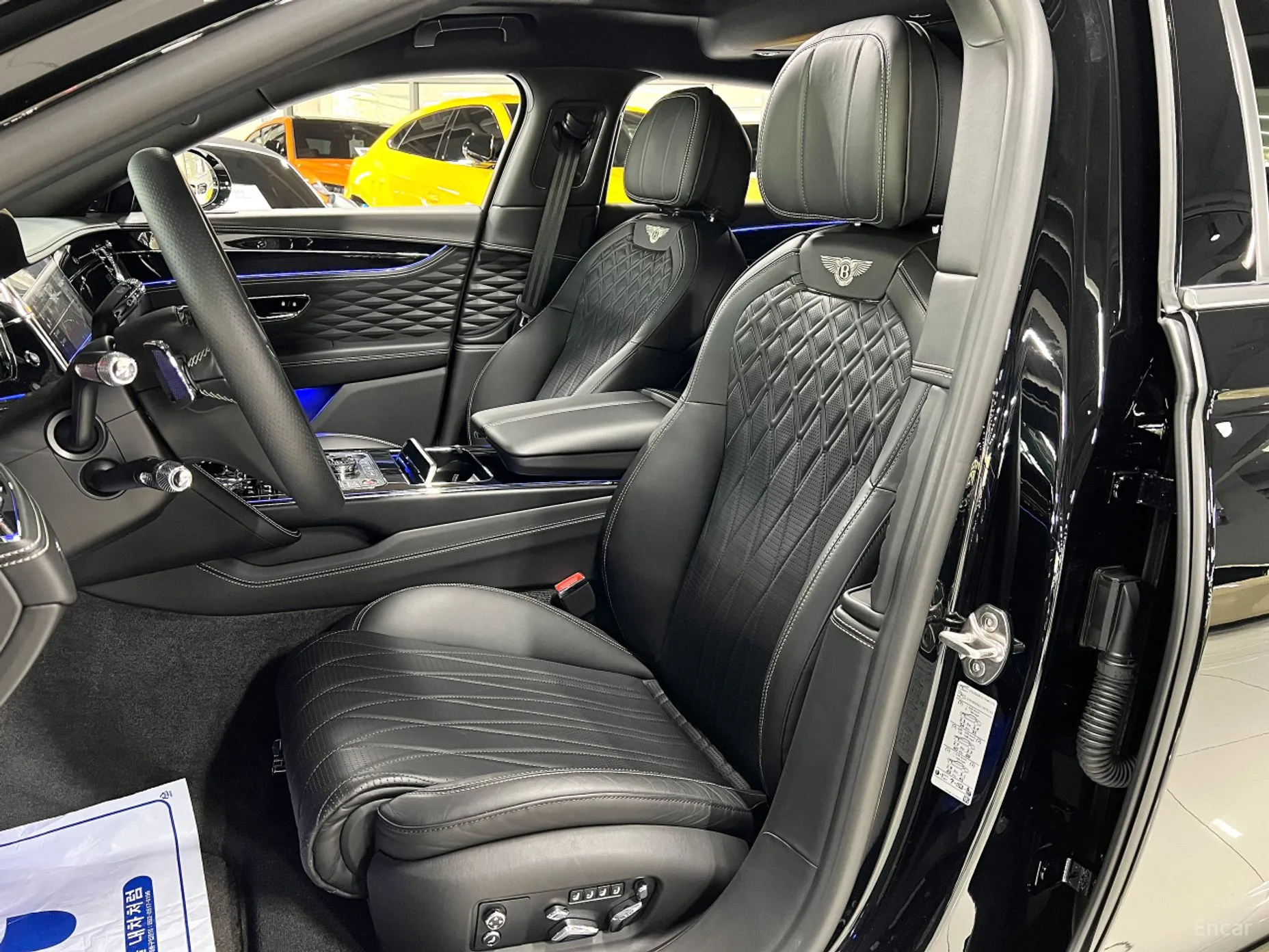 Bentley Flying Spur 3rd Generation превью 12
