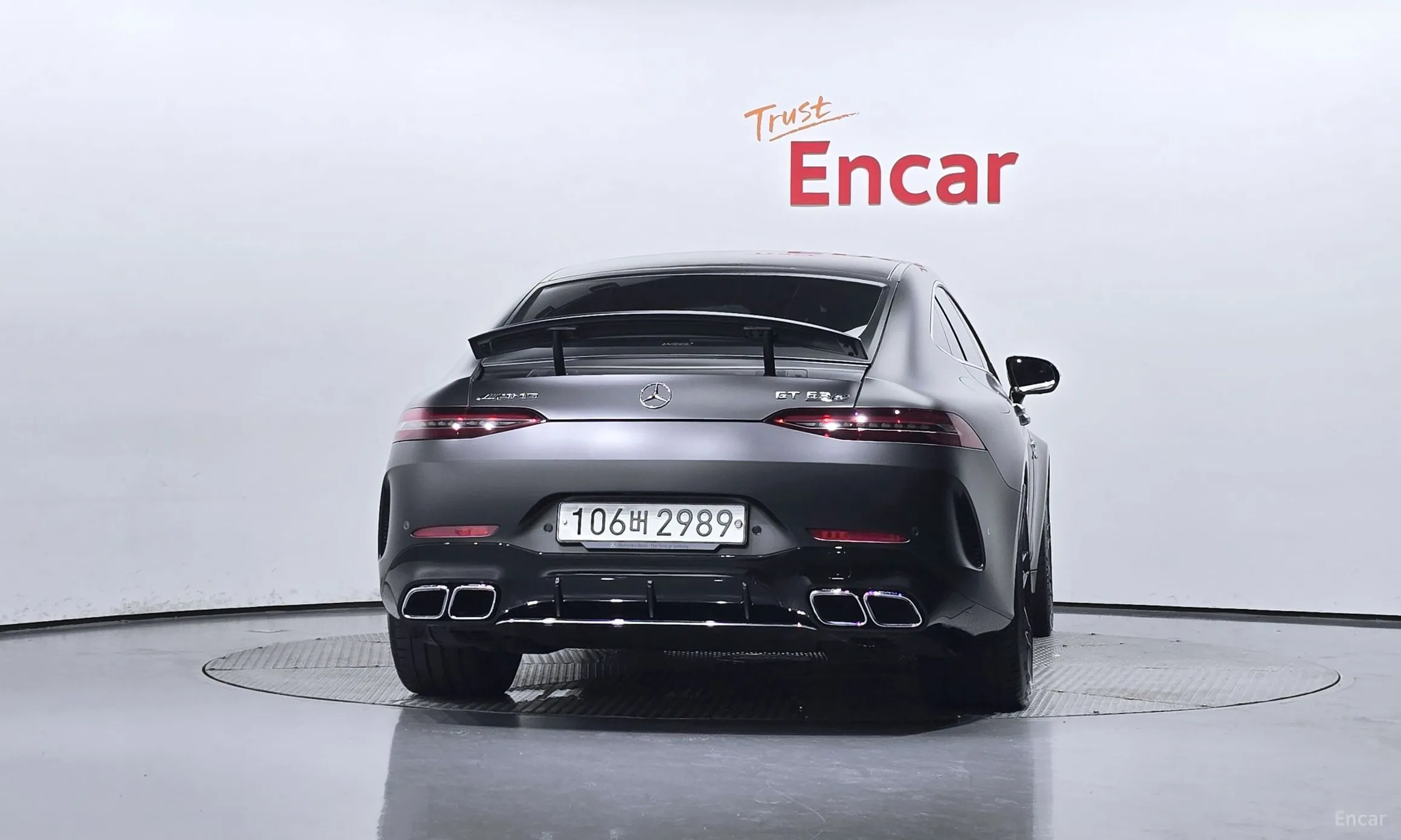 Mercedes Benz AMG GT превью 3