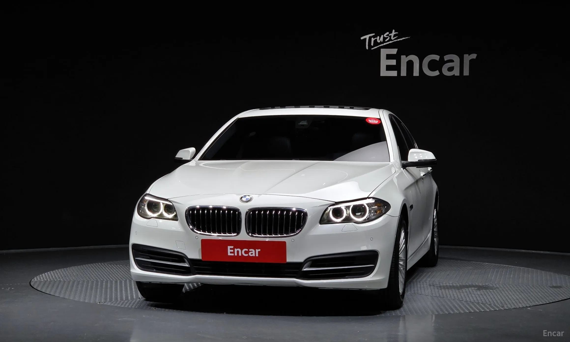 BMW 5 Series (F10) превью 2