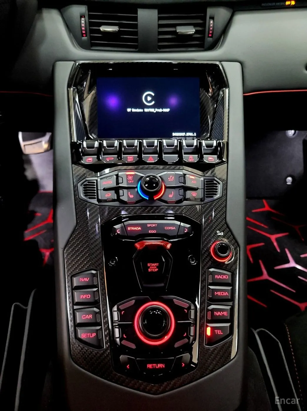 Lamborghini Aventador превью 14